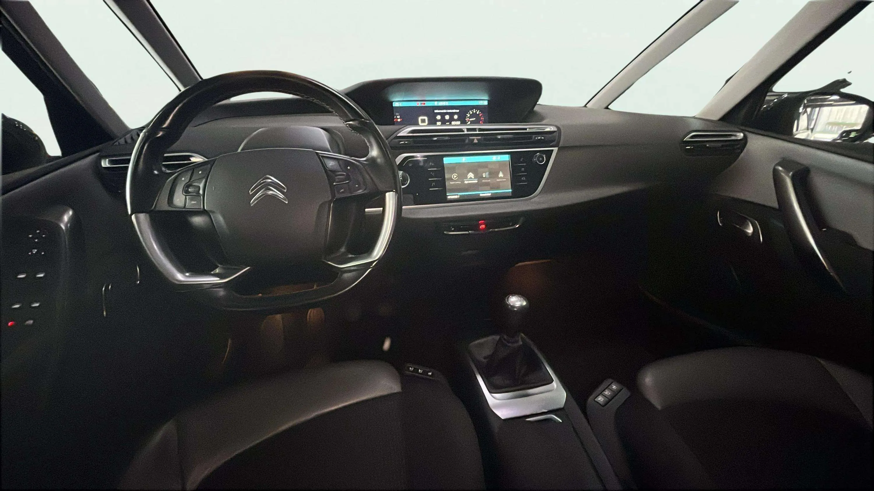 Citroën Grand C4 Picasso PureTech Shine - foto 10