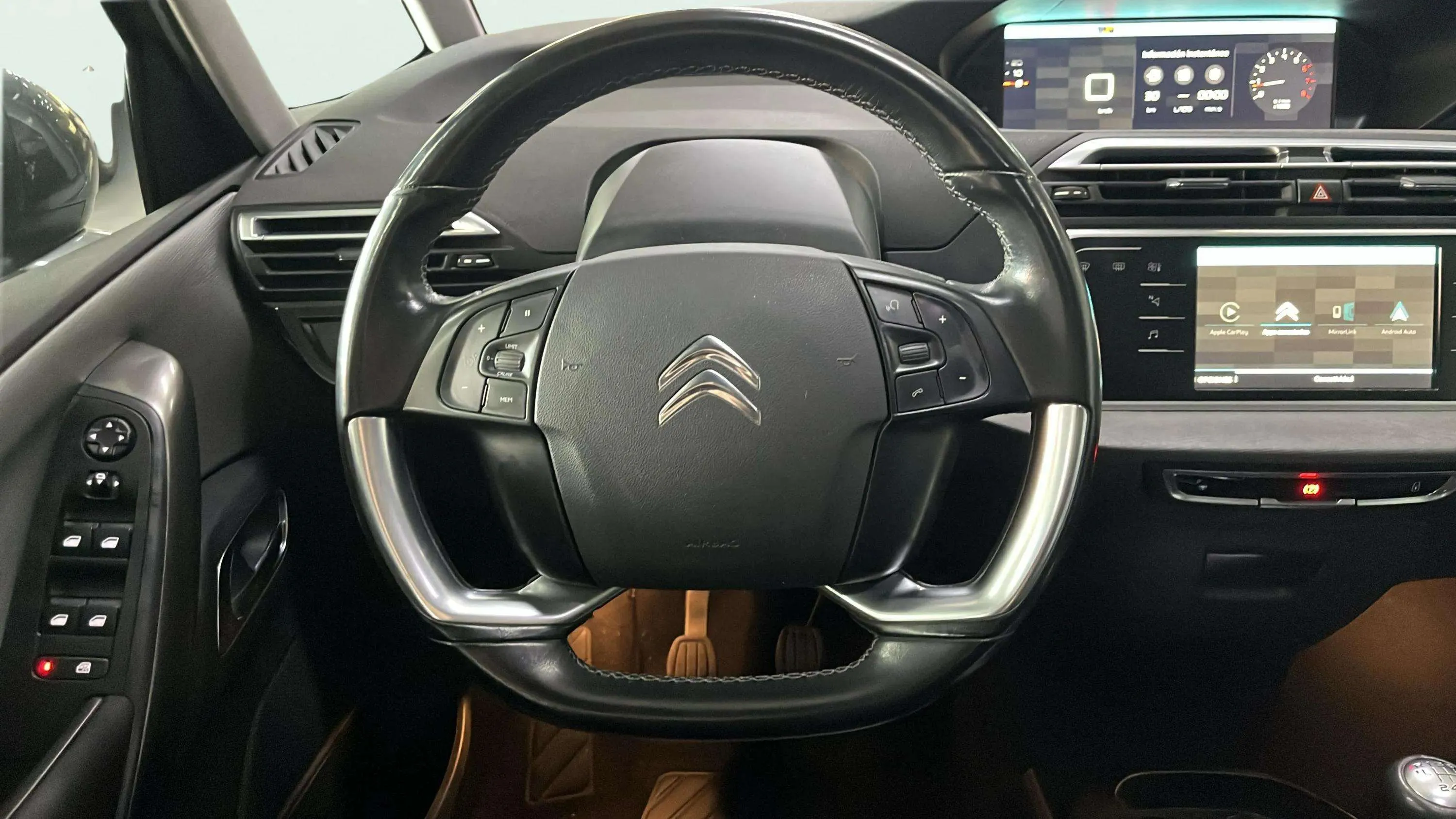 Citroën Grand C4 Picasso PureTech Shine - foto 12