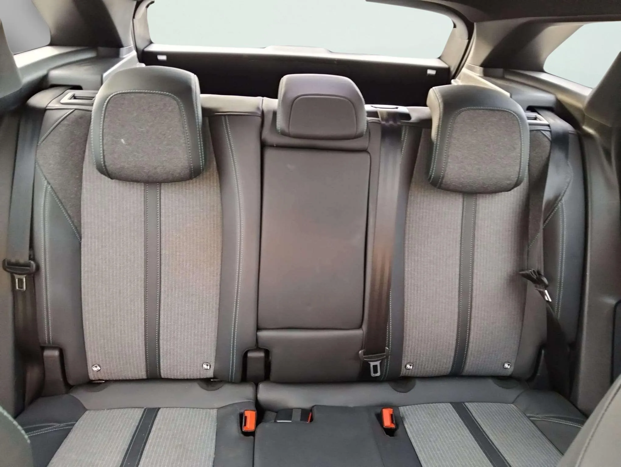 Peugeot 3008 1.2 PureTech Allure Pack - foto 10