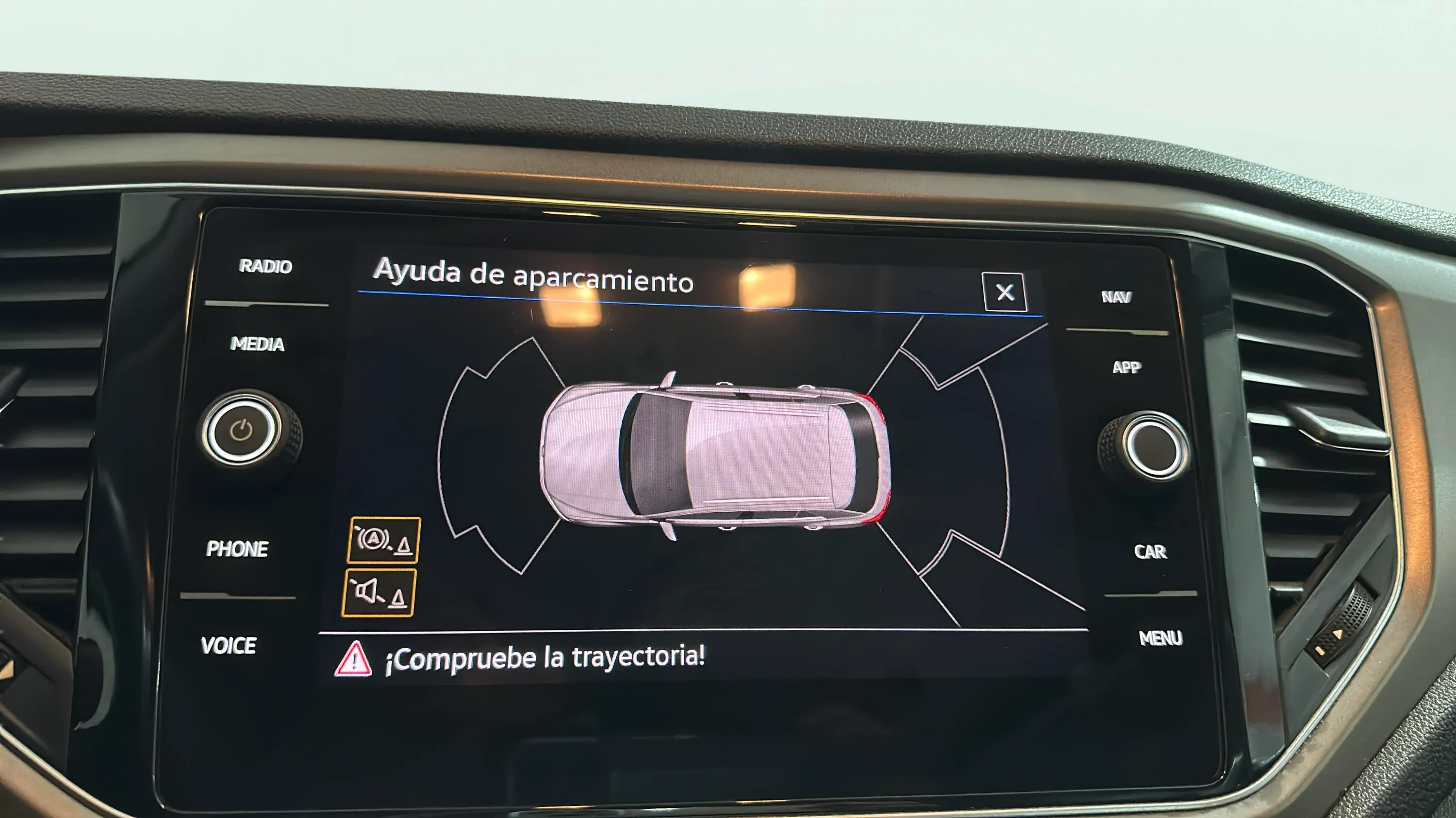 Volkswagen T-Roc Advance 1.0 TSI - foto 16