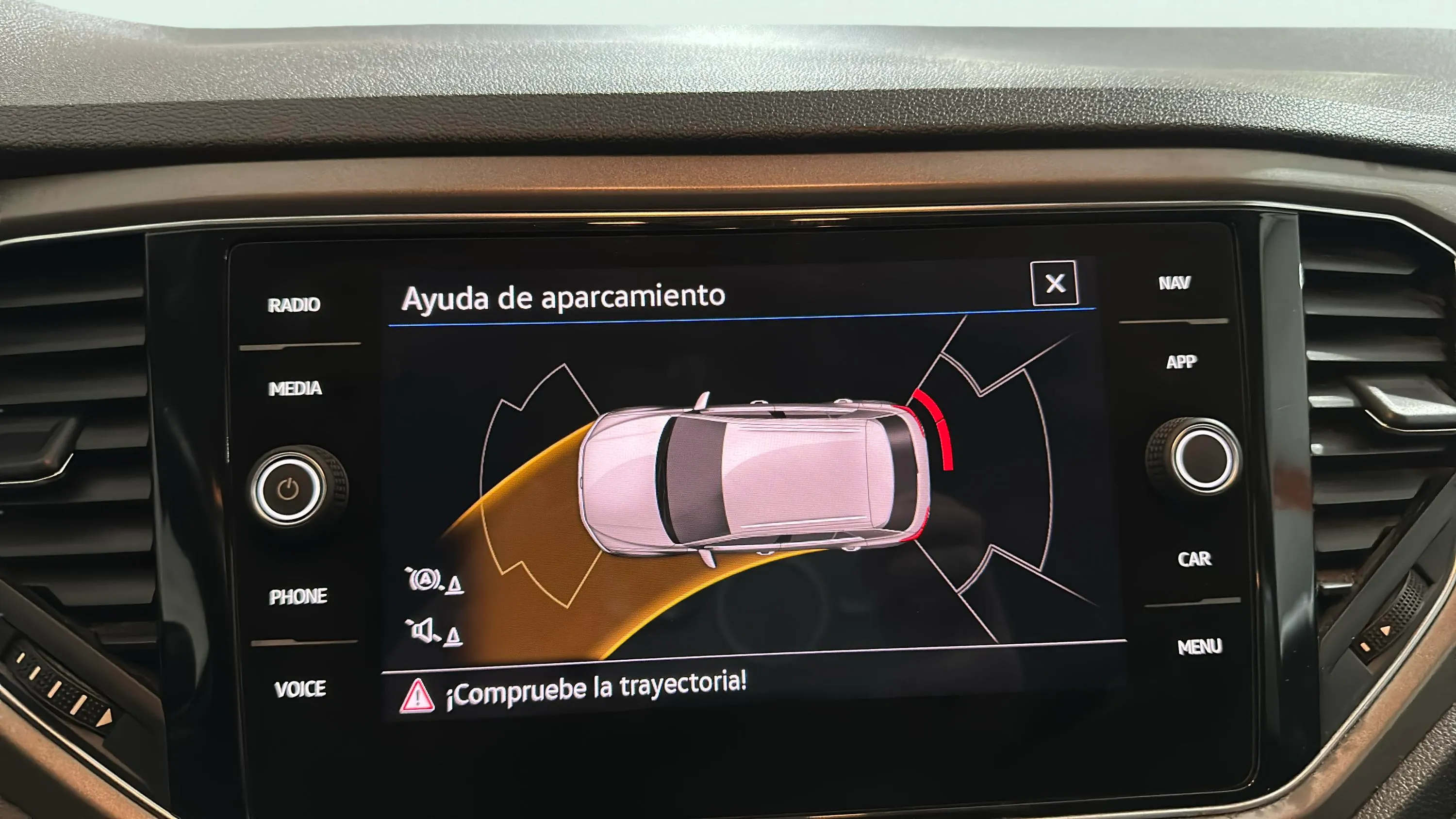 Volkswagen T-Roc Advance 1.0 TSI - foto 17