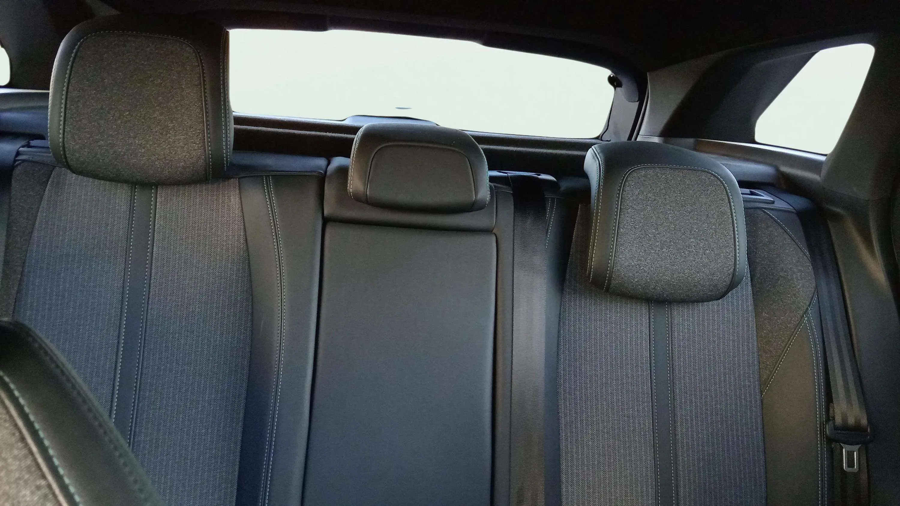 Peugeot 3008 1.2 PureTech Allure Pack - foto 20