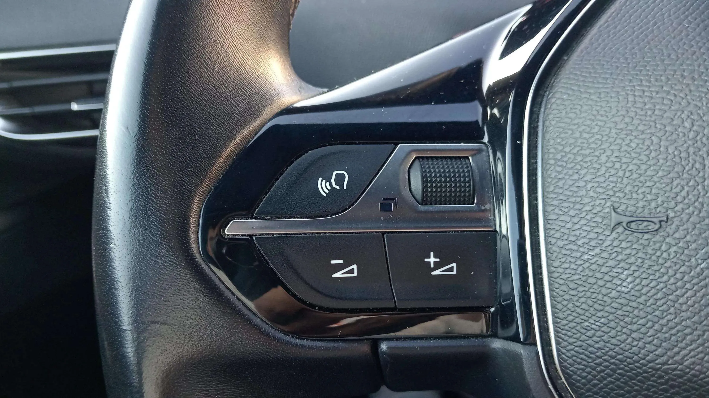 Peugeot 3008 1.2 PureTech Allure Pack - foto 15
