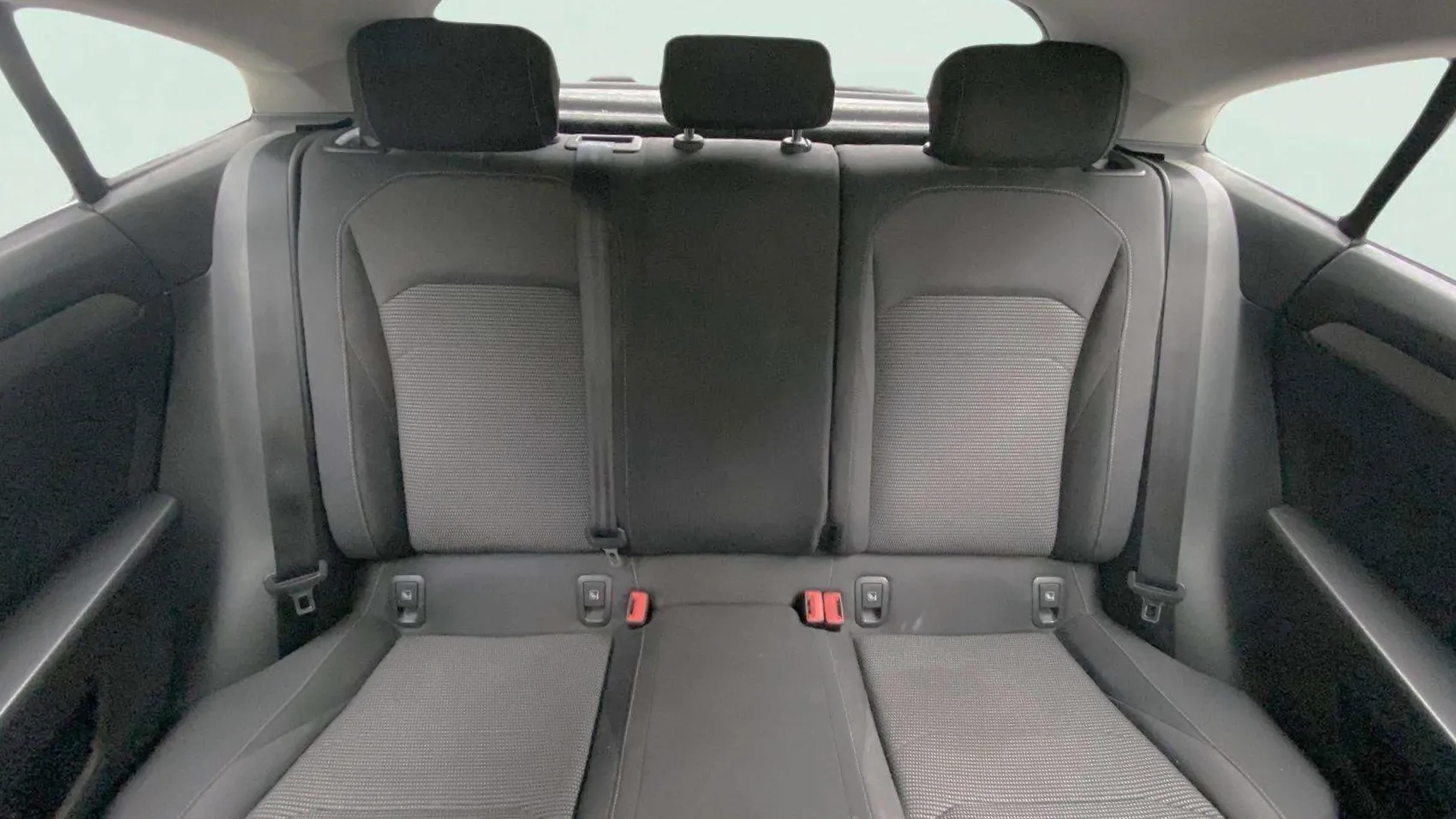 Volkswagen Arteon 2.0 TDI DSG - foto 32