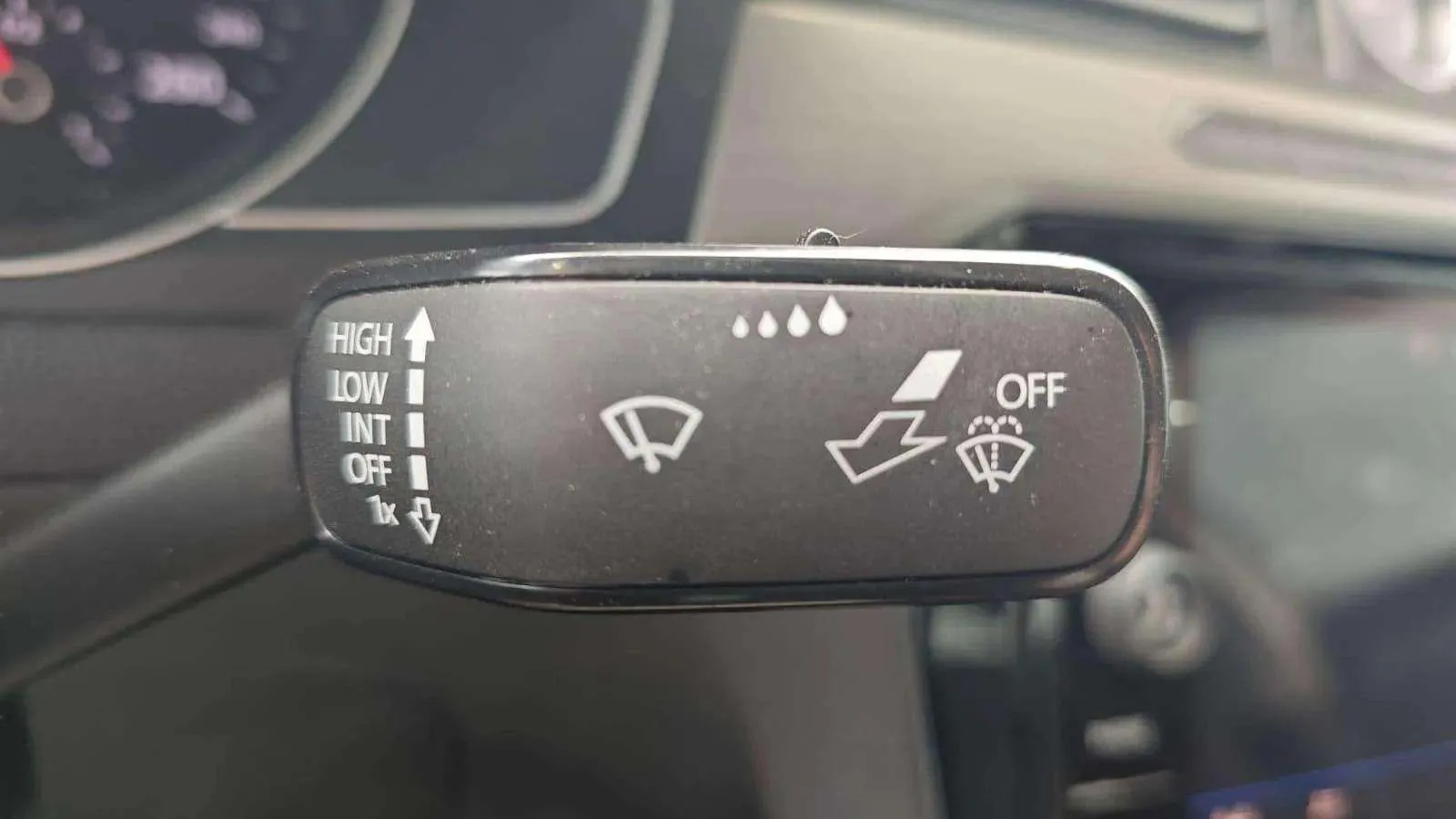 Volkswagen Arteon 2.0 TDI DSG - foto 17