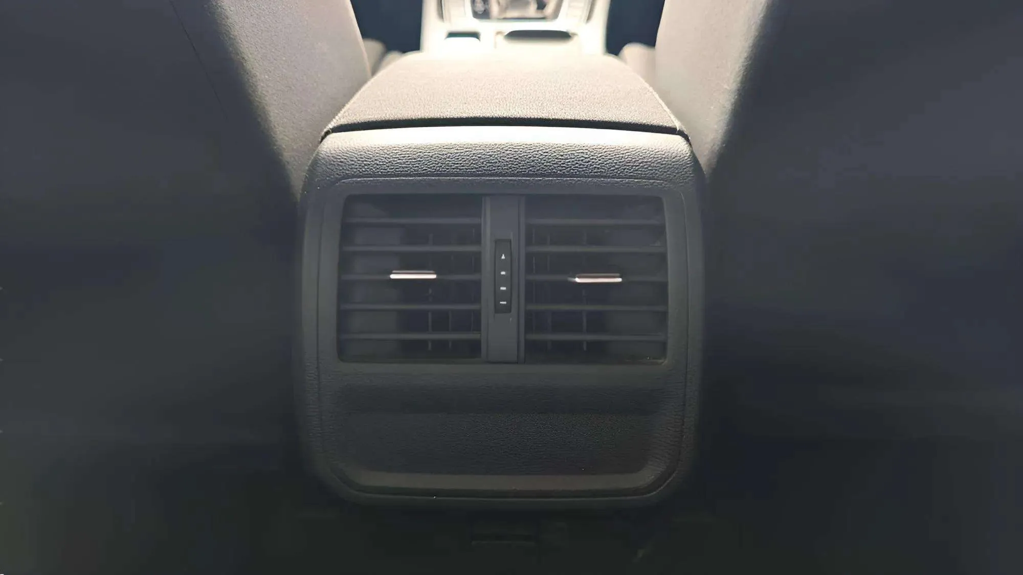 Volkswagen Arteon 2.0 TDI DSG - foto 29
