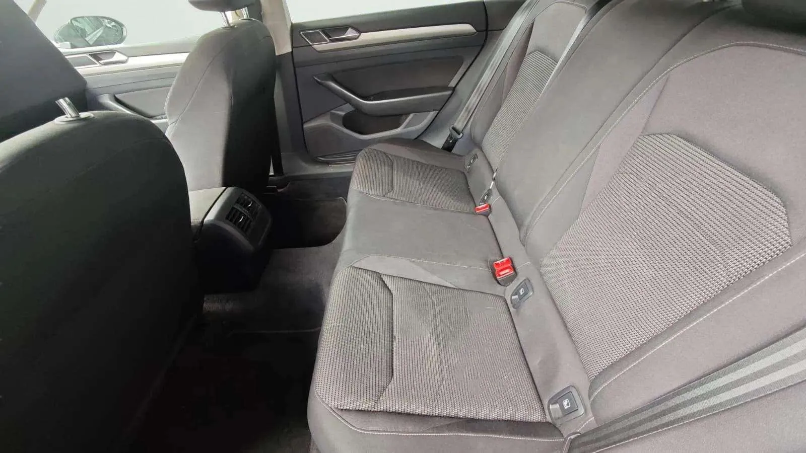 Volkswagen Arteon 2.0 TDI DSG - foto 31