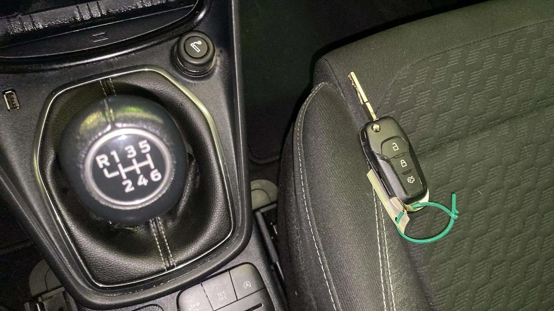 Ford Puma 1.5 EcoBlue Titanium - foto 13
