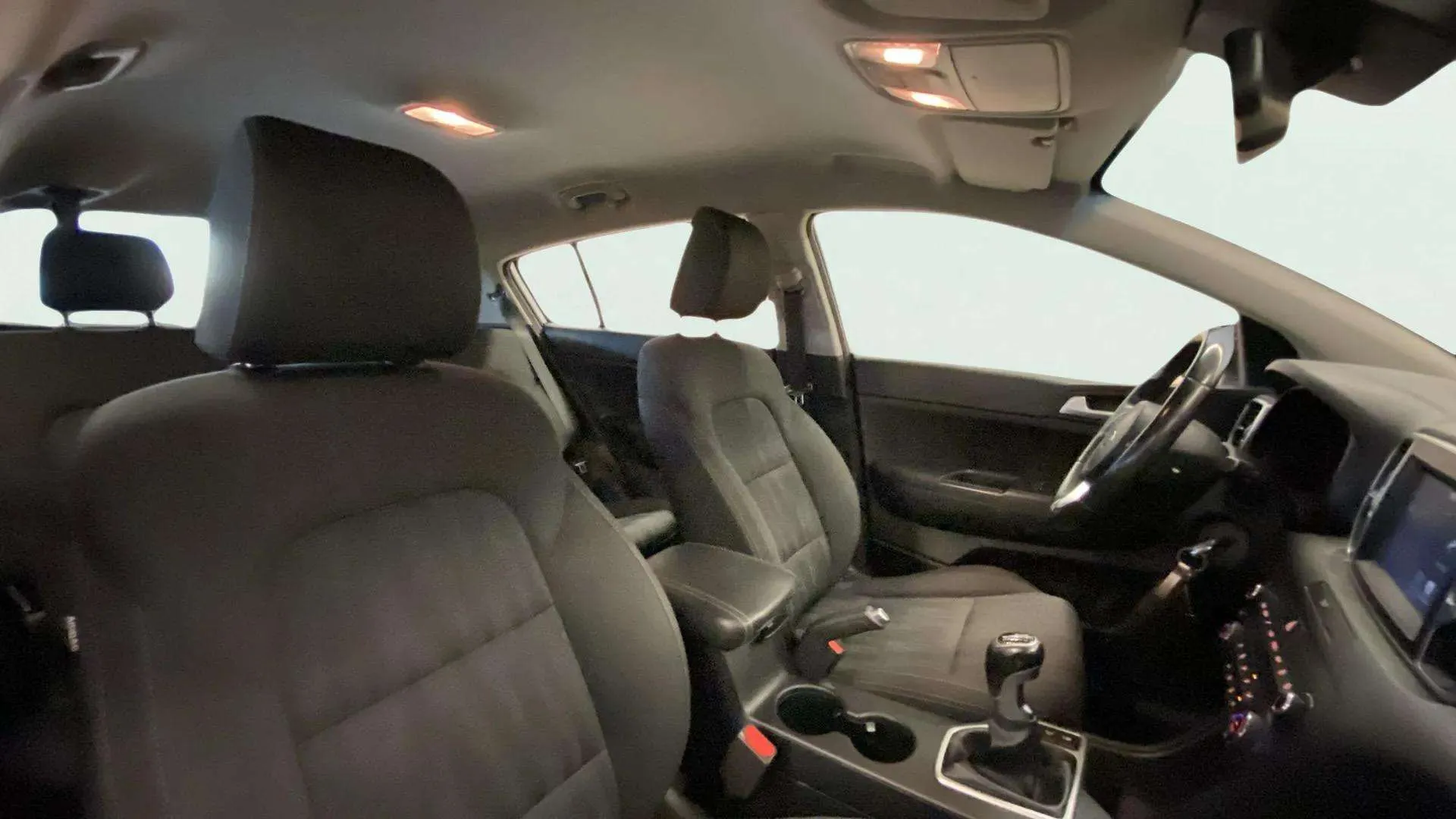 Kia Sportage 1.7 CRDi VGT Business 4x2 Eco-Dynam - foto 18