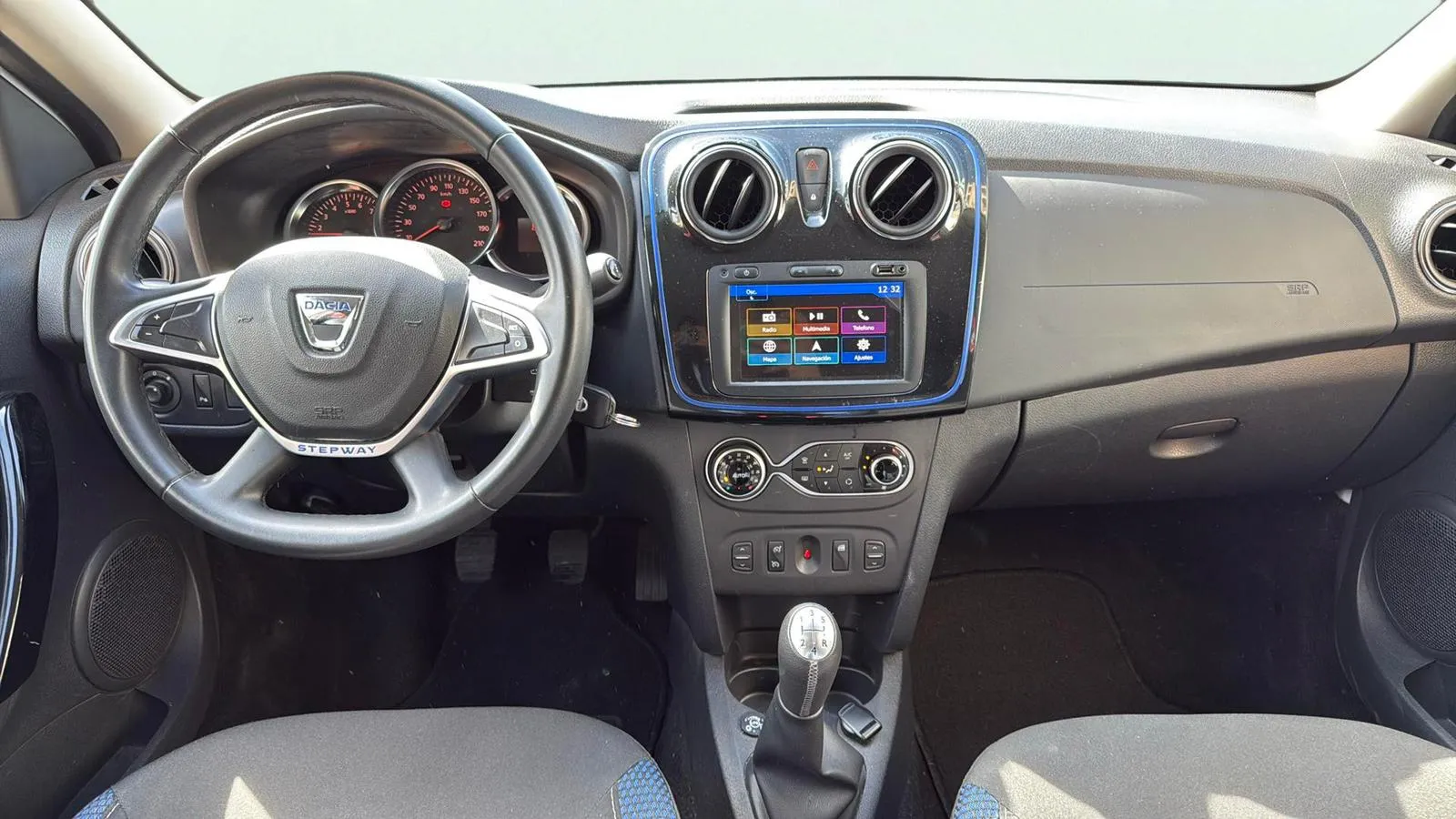 Dacia Sandero Stepway Essential TCe GLP - foto 7