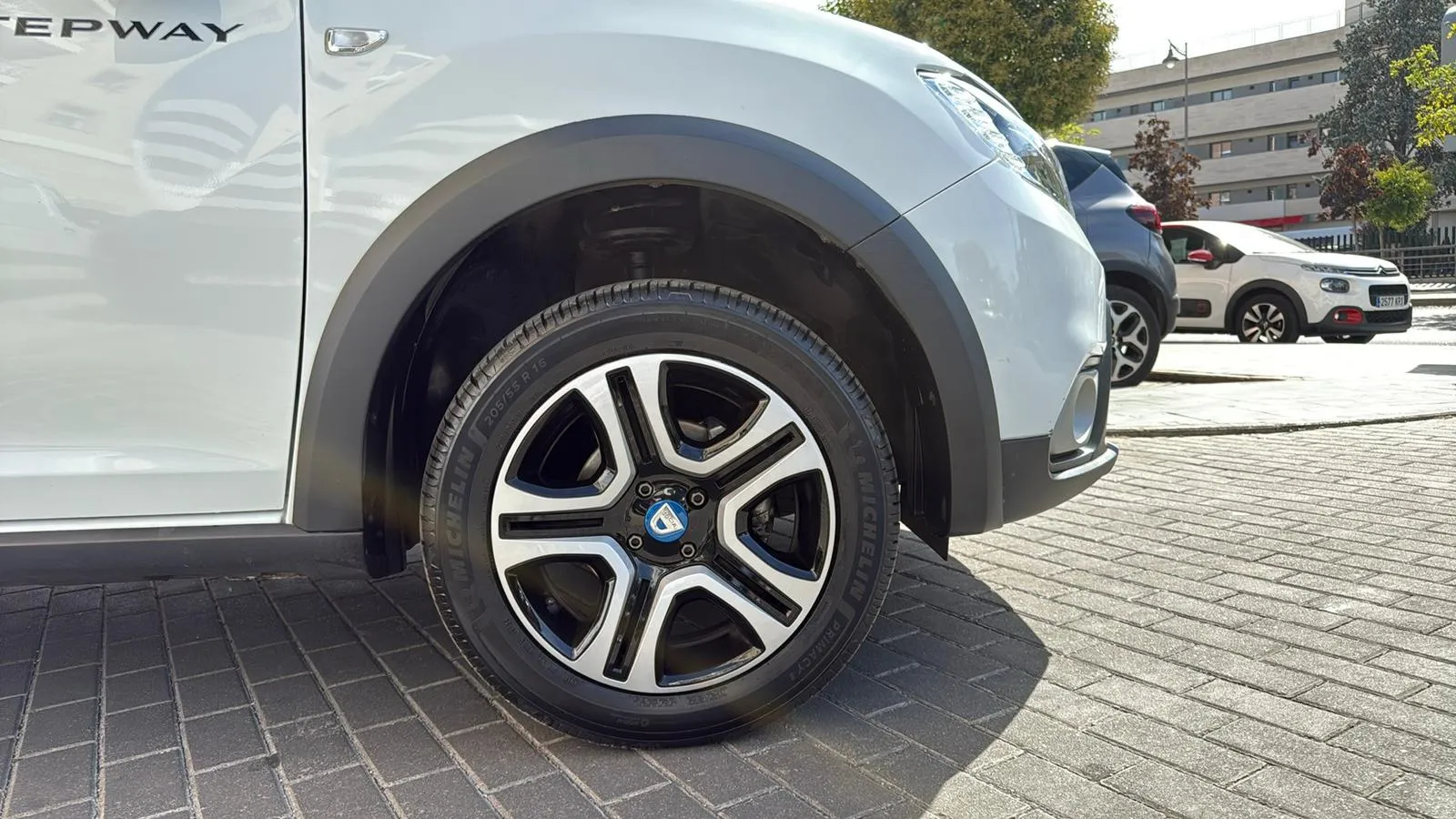 Dacia Sandero Stepway Essential TCe GLP - foto 14