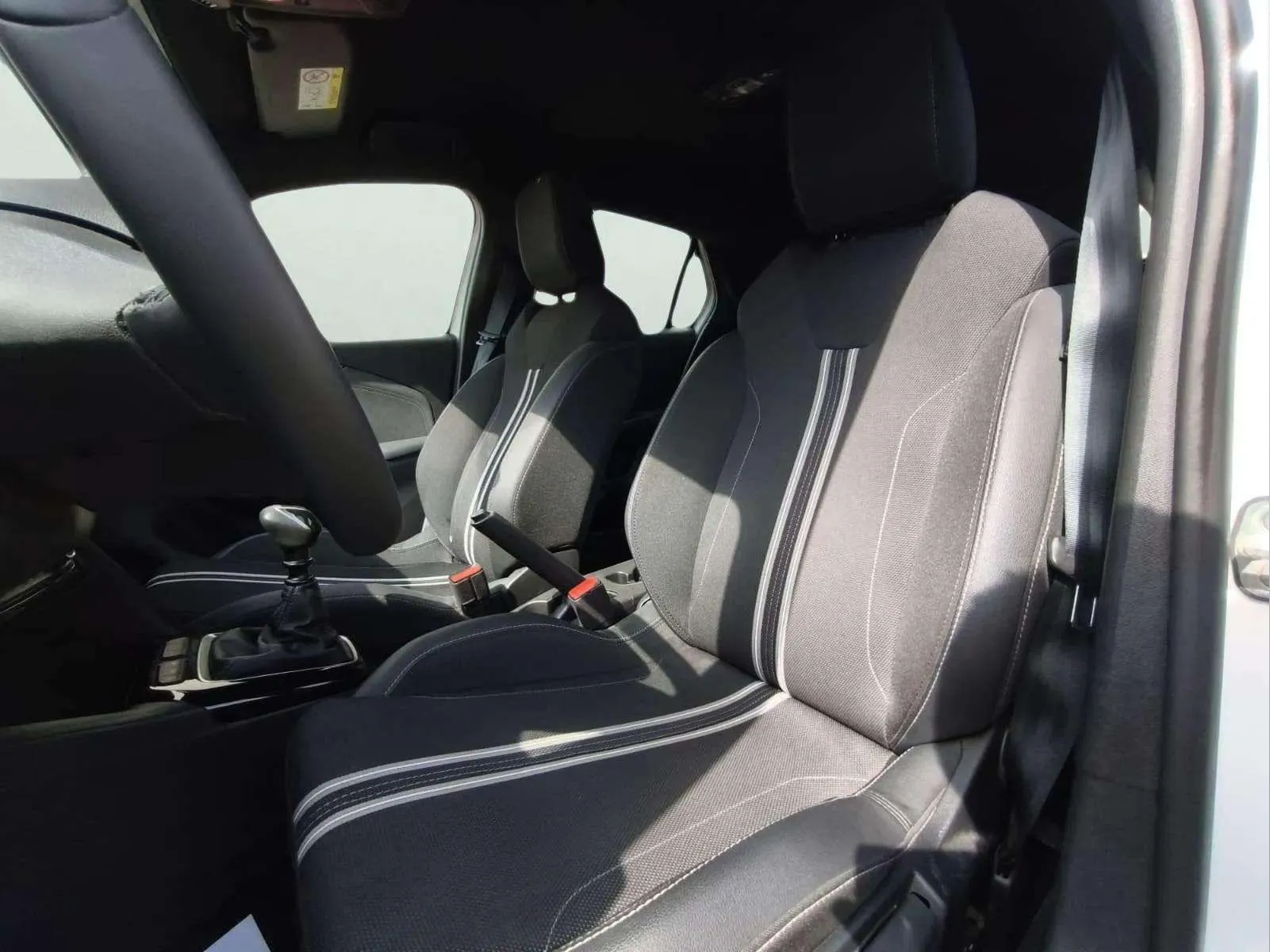 Opel Corsa 1.2T XHL GS - foto 16