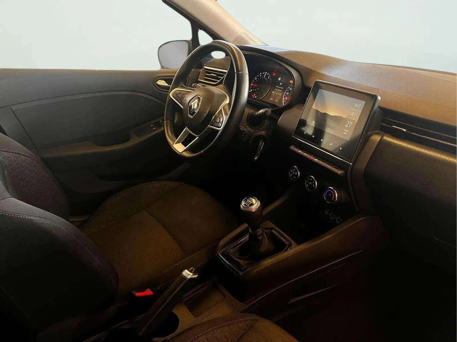 Renault Clio Intens TCe - foto 9