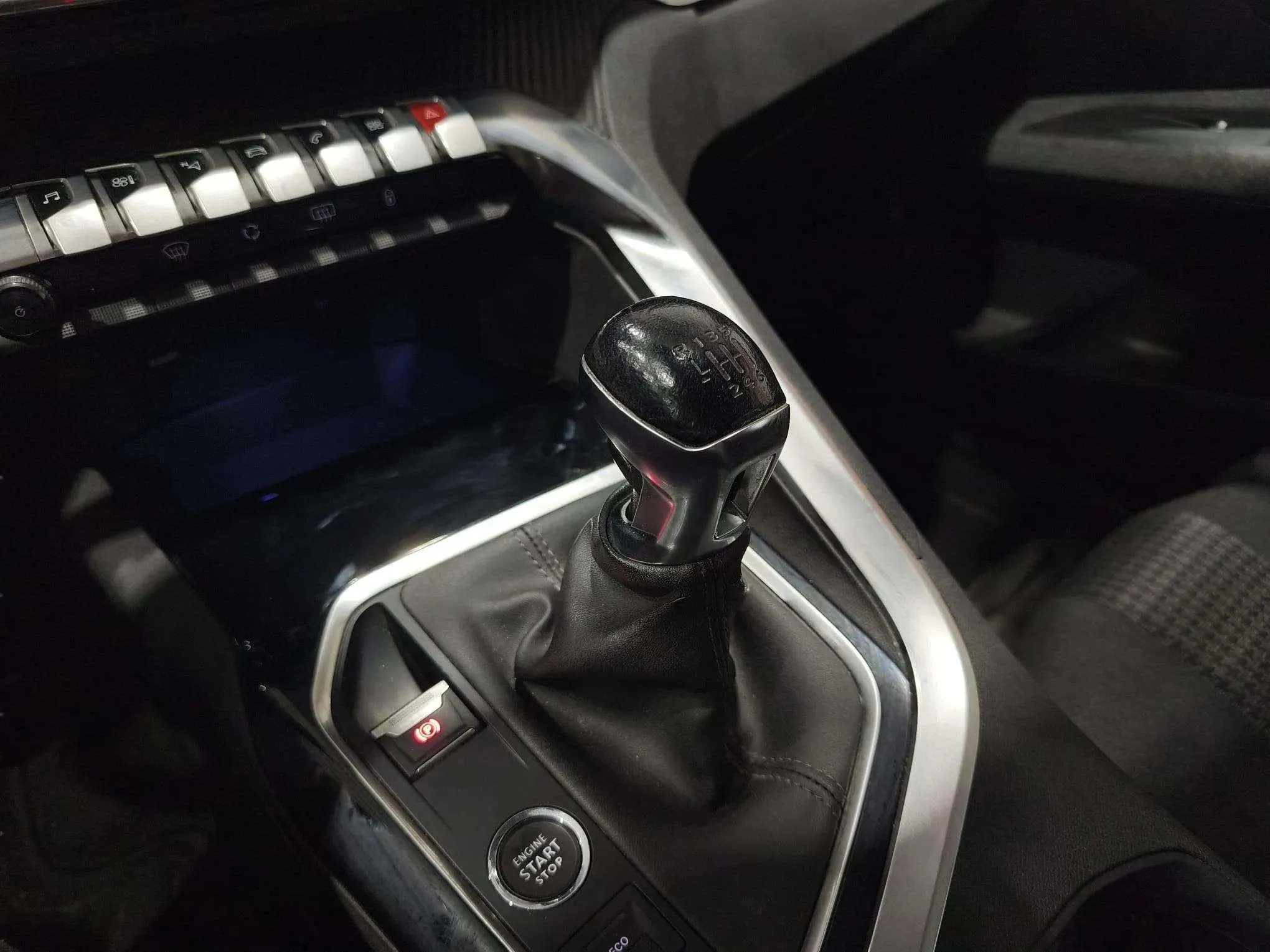 Peugeot 3008 1.5 BlueHDi Active Pack - foto 17