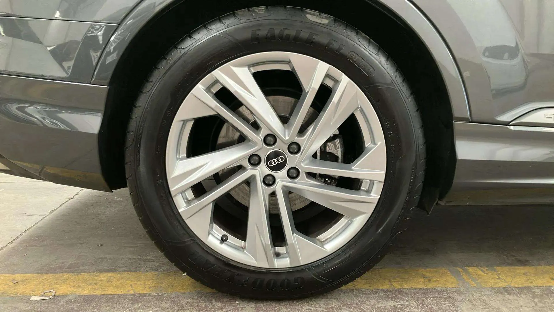 Audi Q7 S line 45 TDI quat. tip. - foto 23