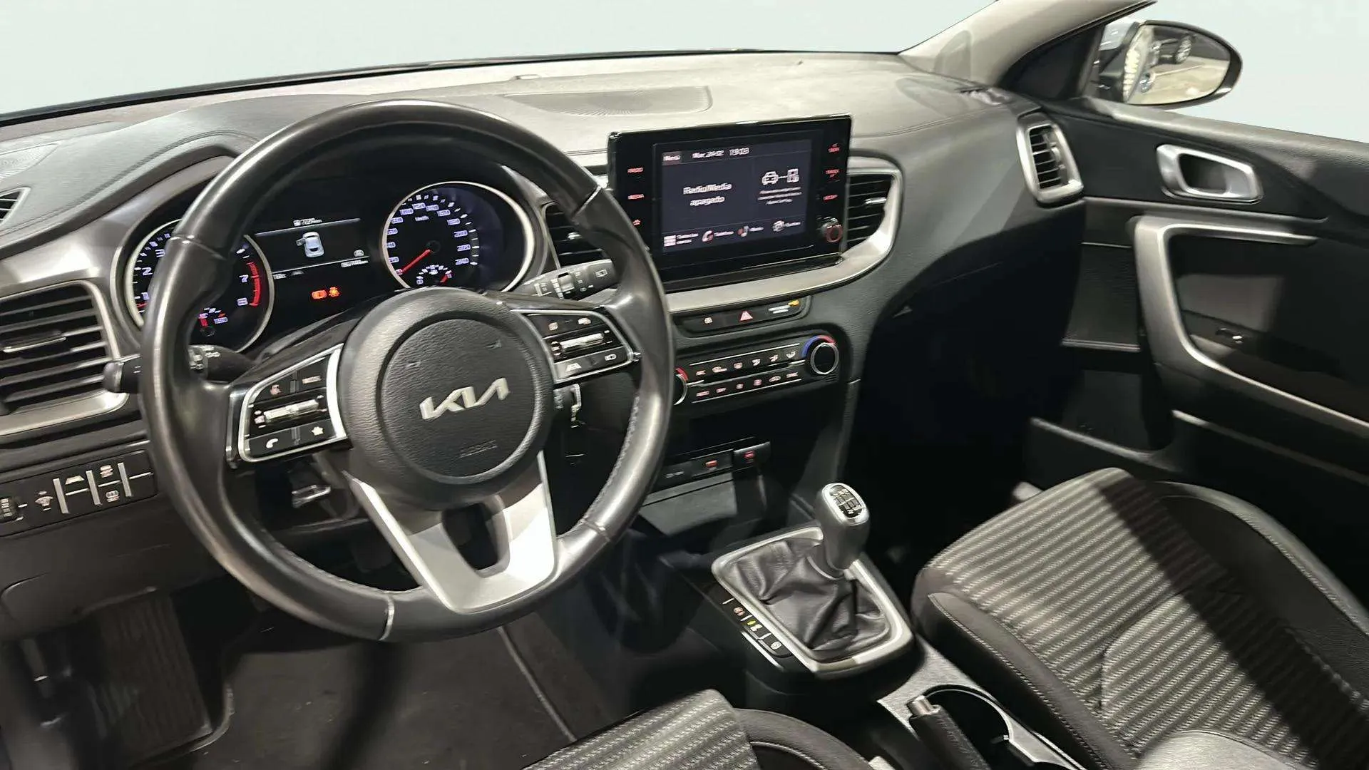 Kia XCeed 1.5 - foto 12