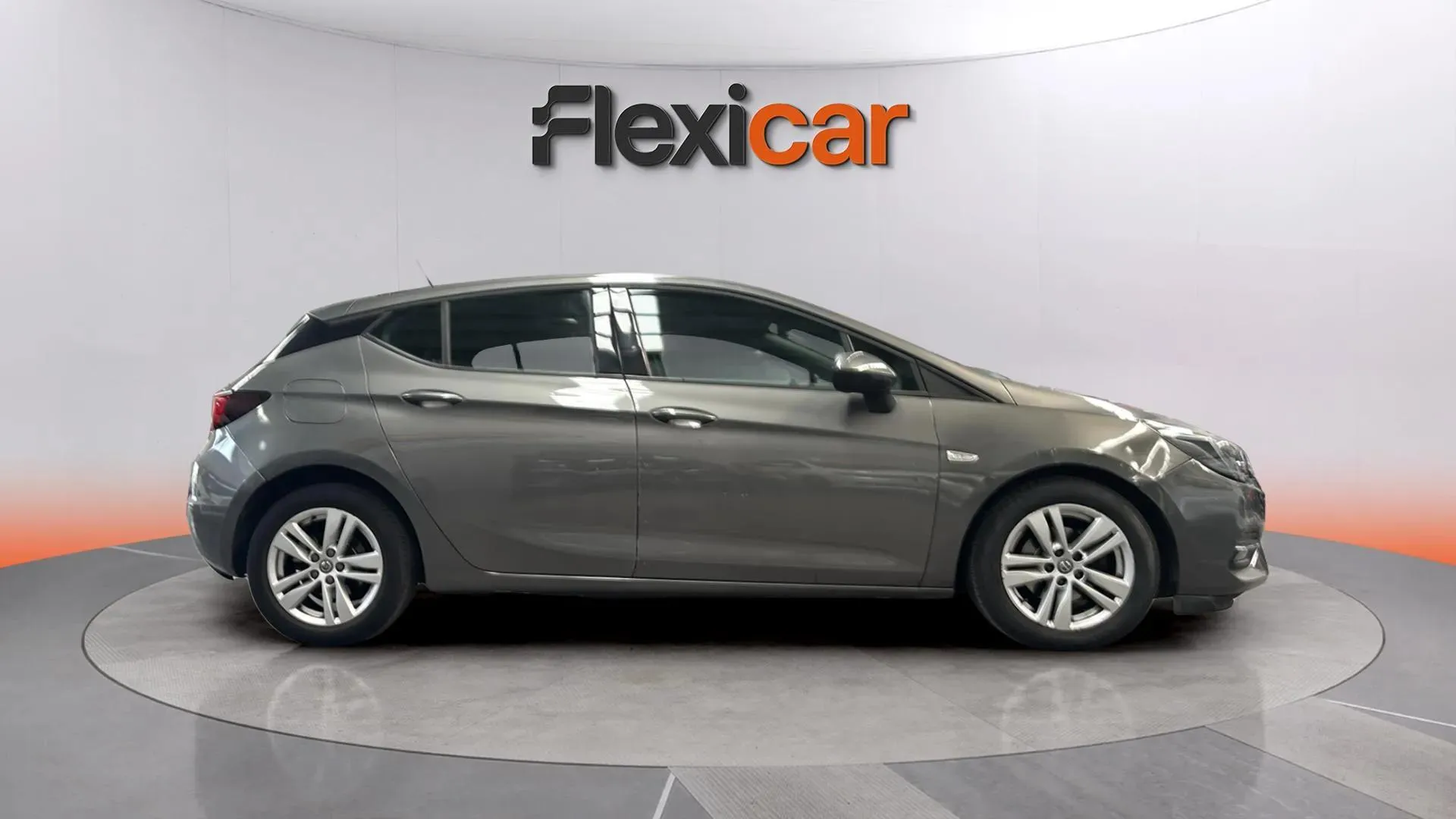 Opel Astra 1.2T SHT GS Line - foto 7