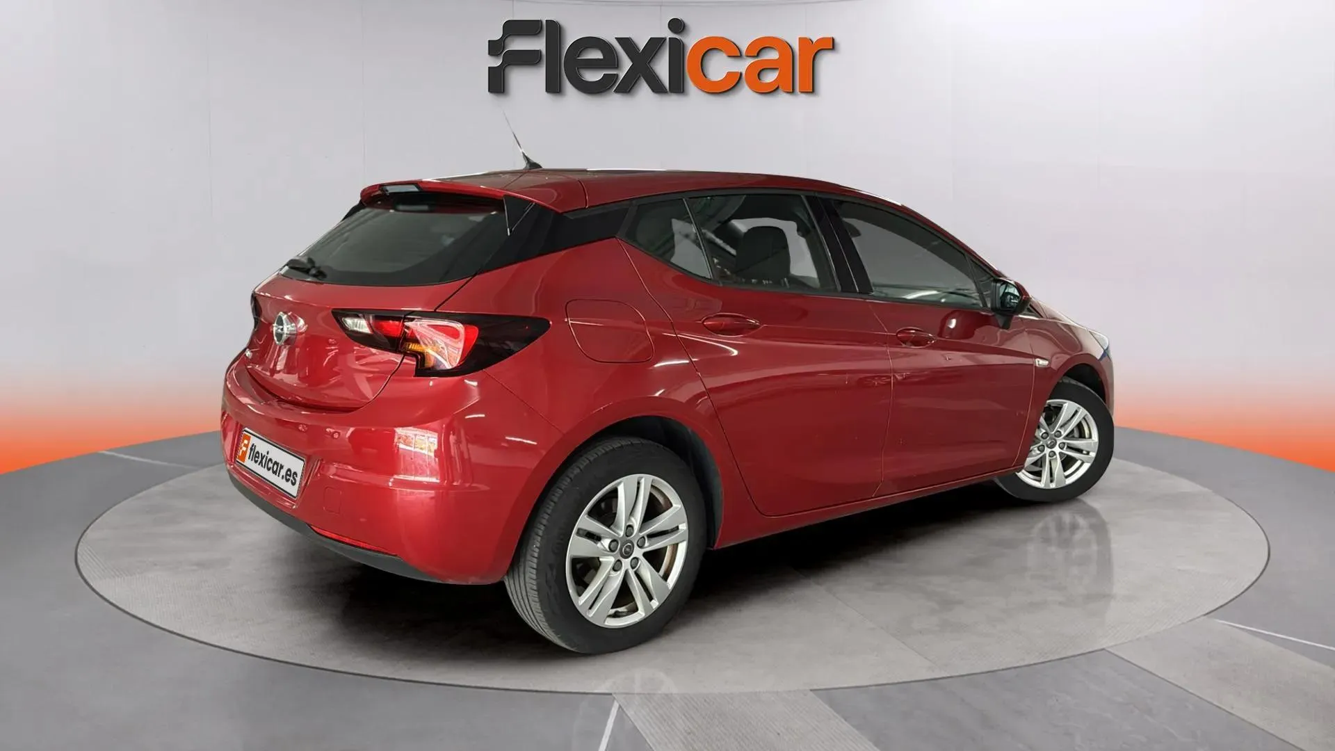 Opel Astra 1.2T SHT Business Elegance - foto 8