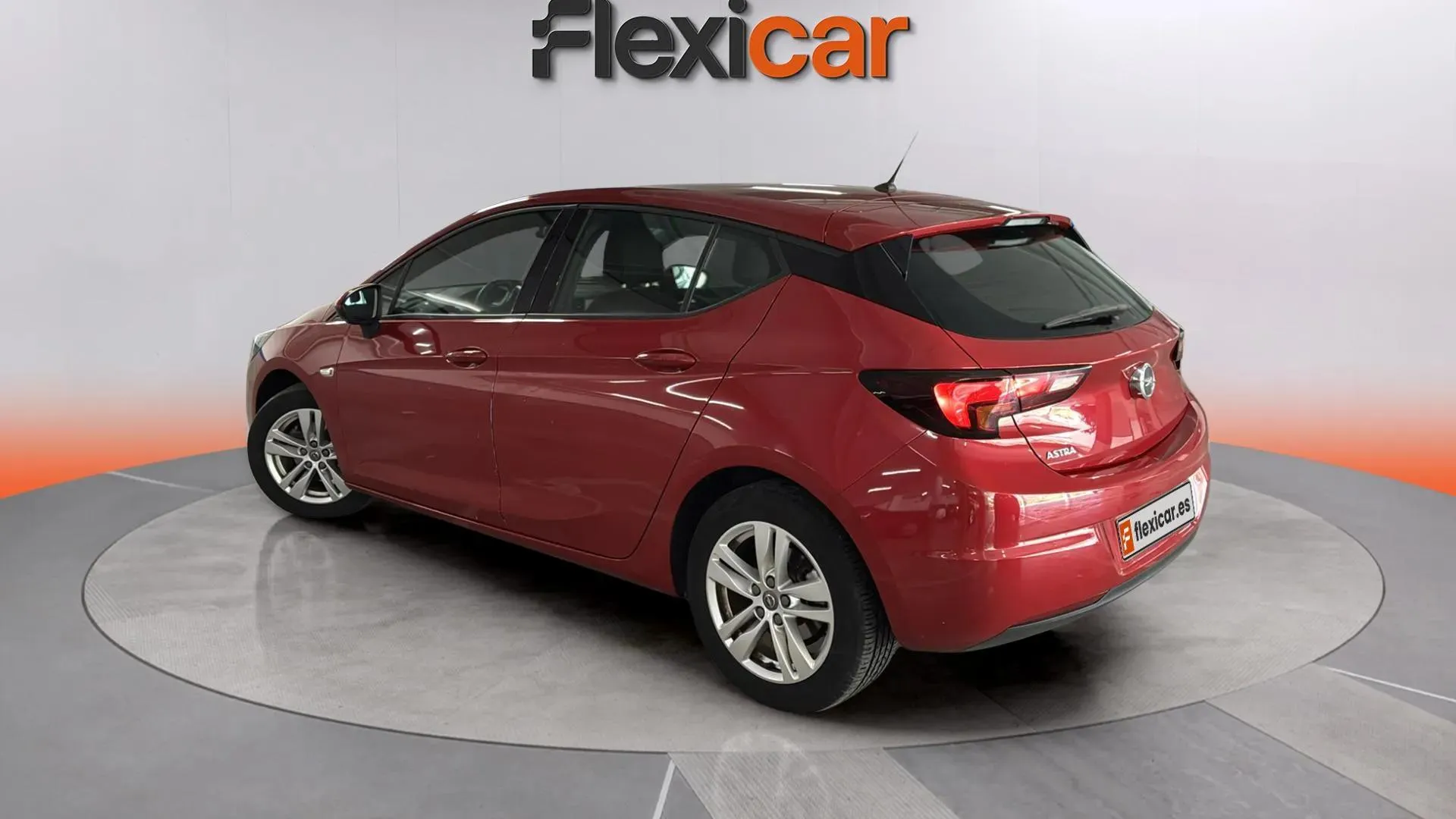Opel Astra 1.2T SHT Business Elegance - foto 6