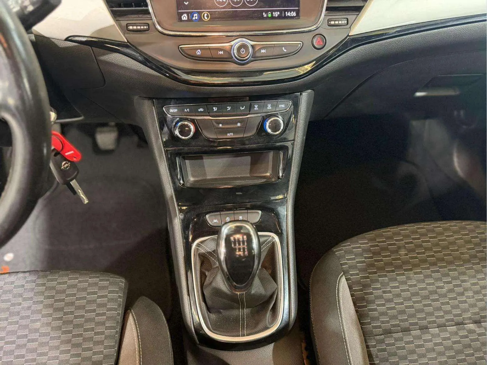 Opel Astra 1.2T SHT GS Line - foto 11