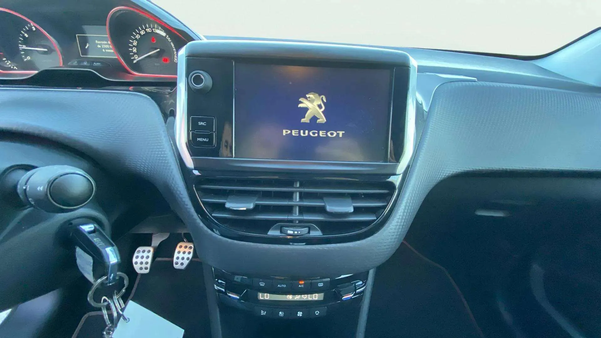 Peugeot 2008 GT Line 1.2 PureTech - foto 12