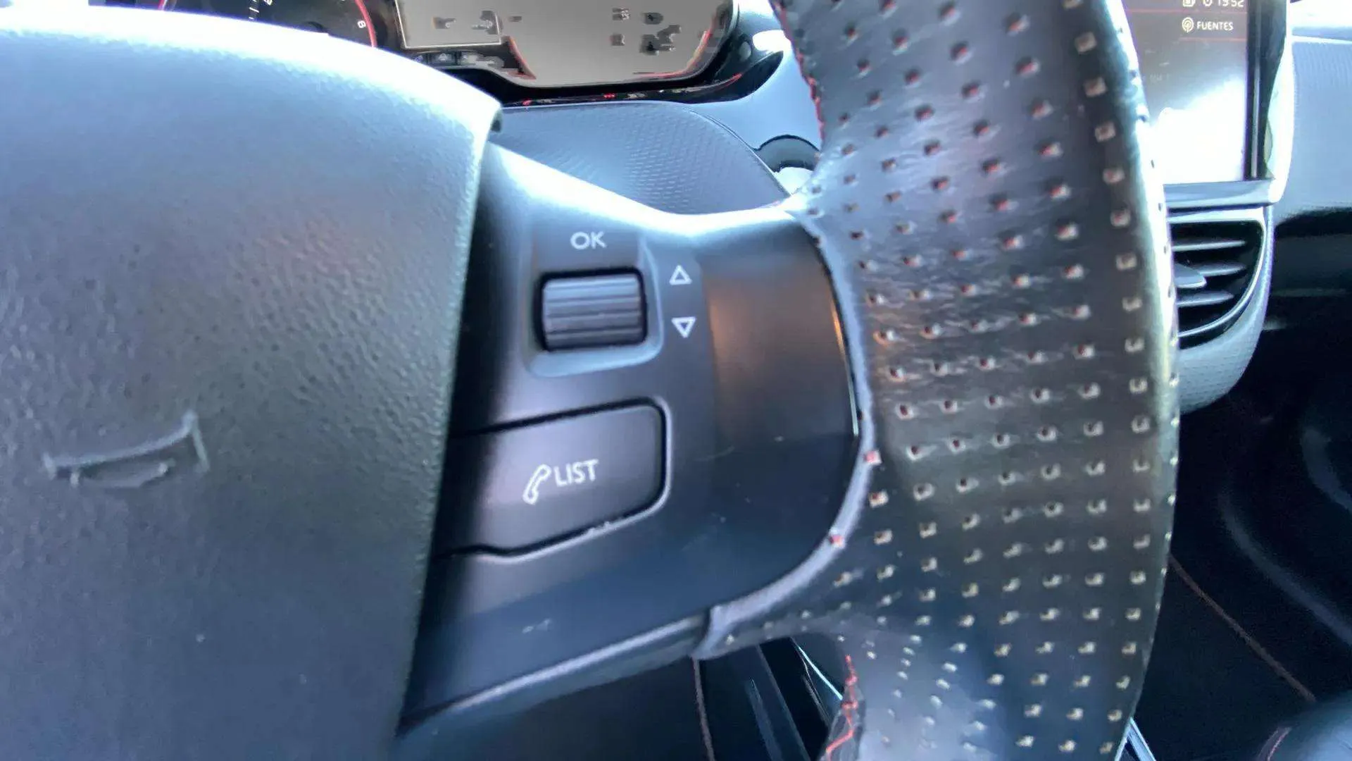 Peugeot 2008 GT Line 1.2 PureTech - foto 22