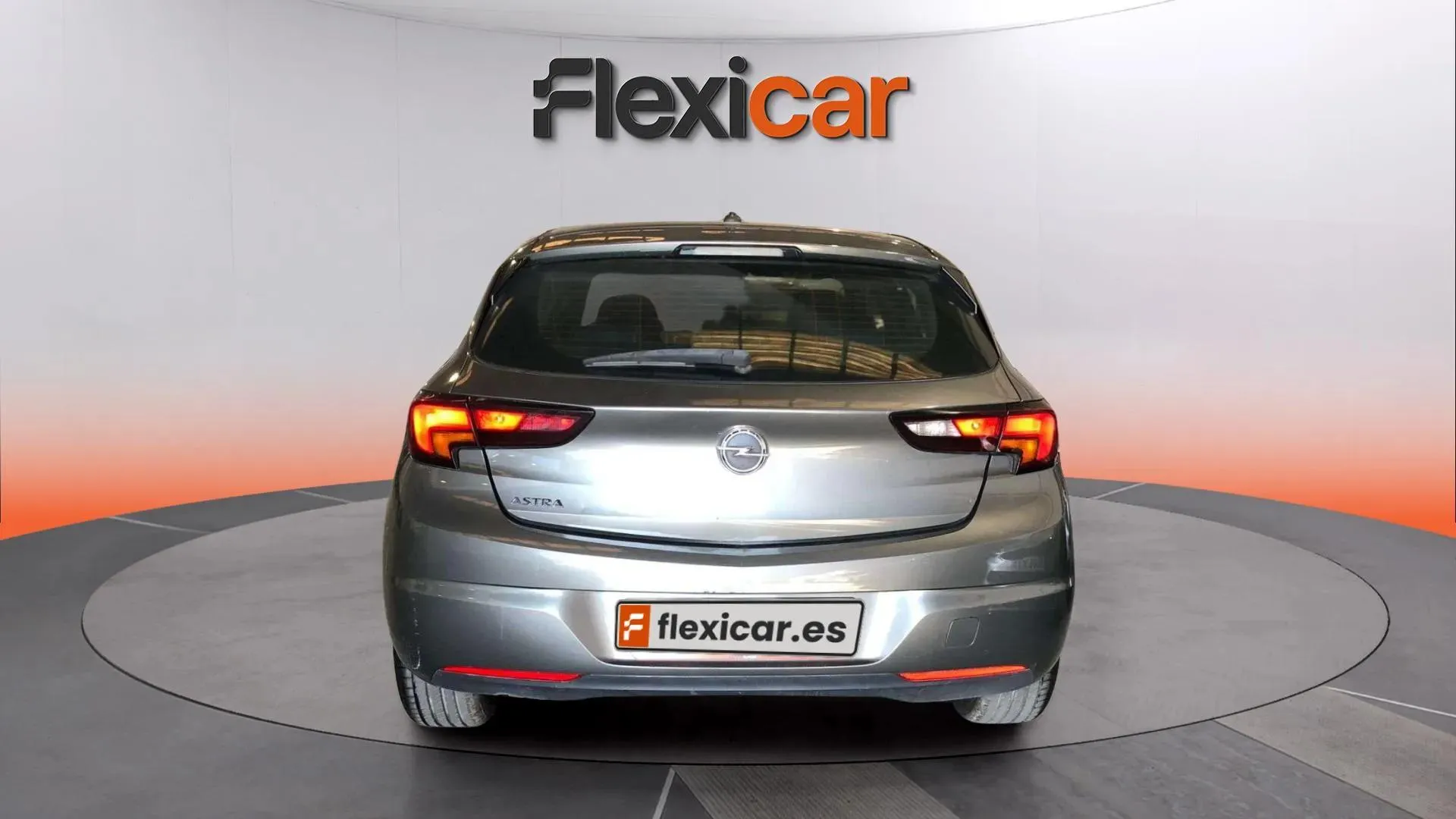 Opel Astra 1.2T SHT Business Elegance - foto 4