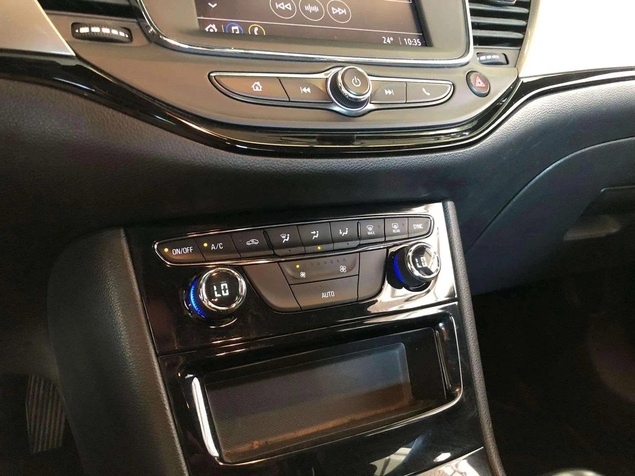 Opel Astra 1.2T SHT Business Elegance - foto 10