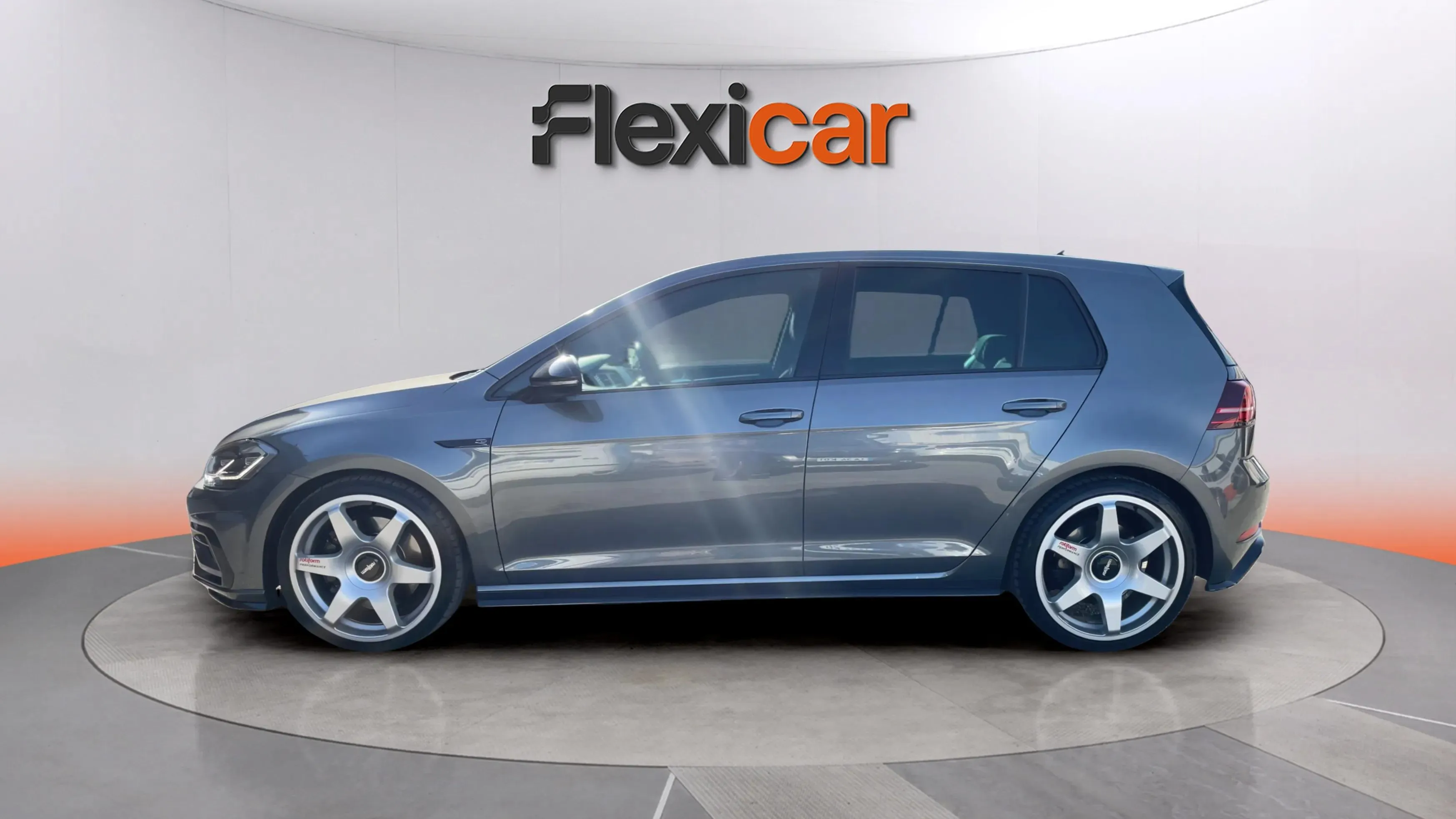 Volkswagen Golf R 2.0 TSI 4Motion DSG - foto 4