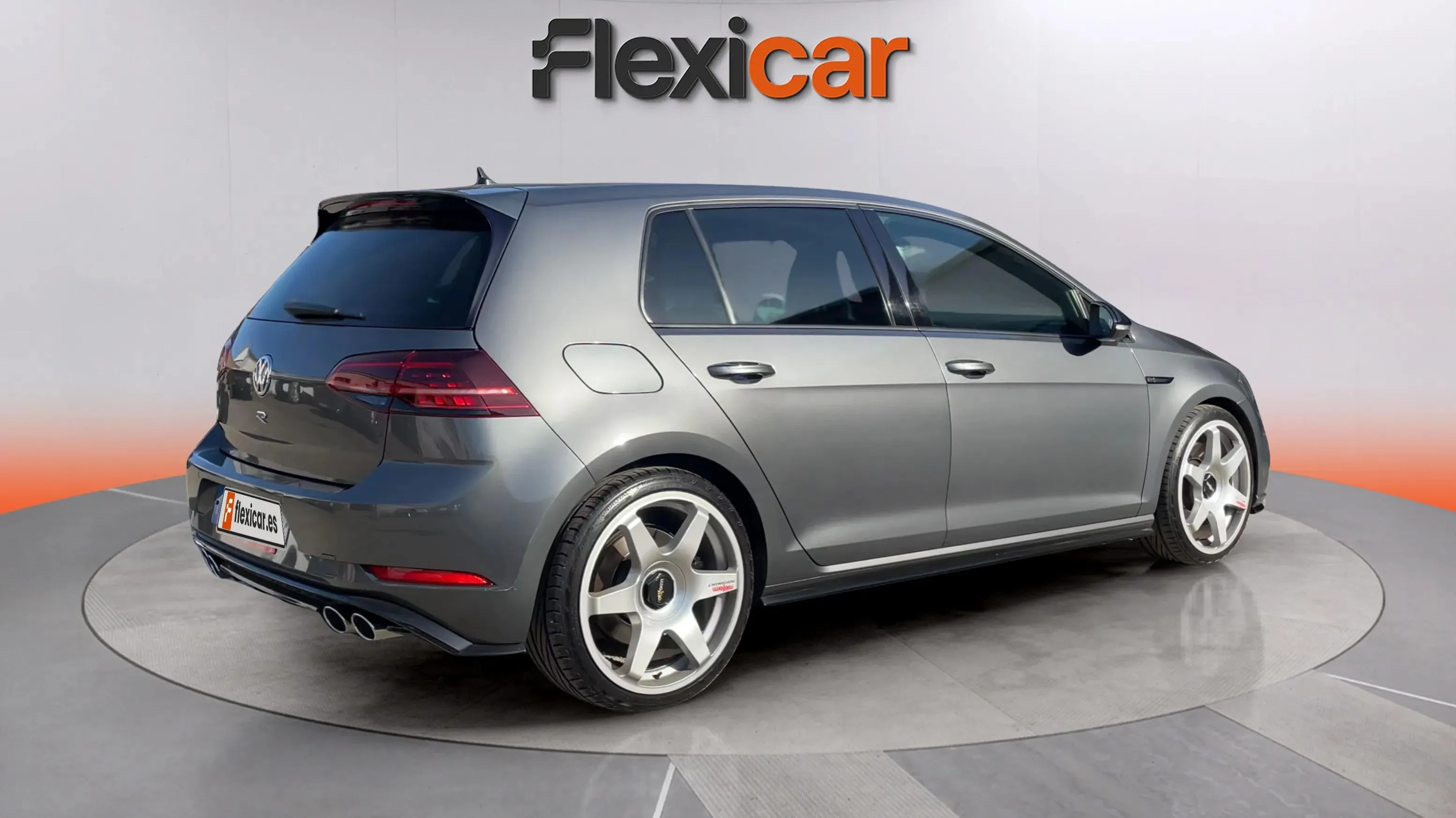 Volkswagen Golf R 2.0 TSI 4Motion DSG - foto 7