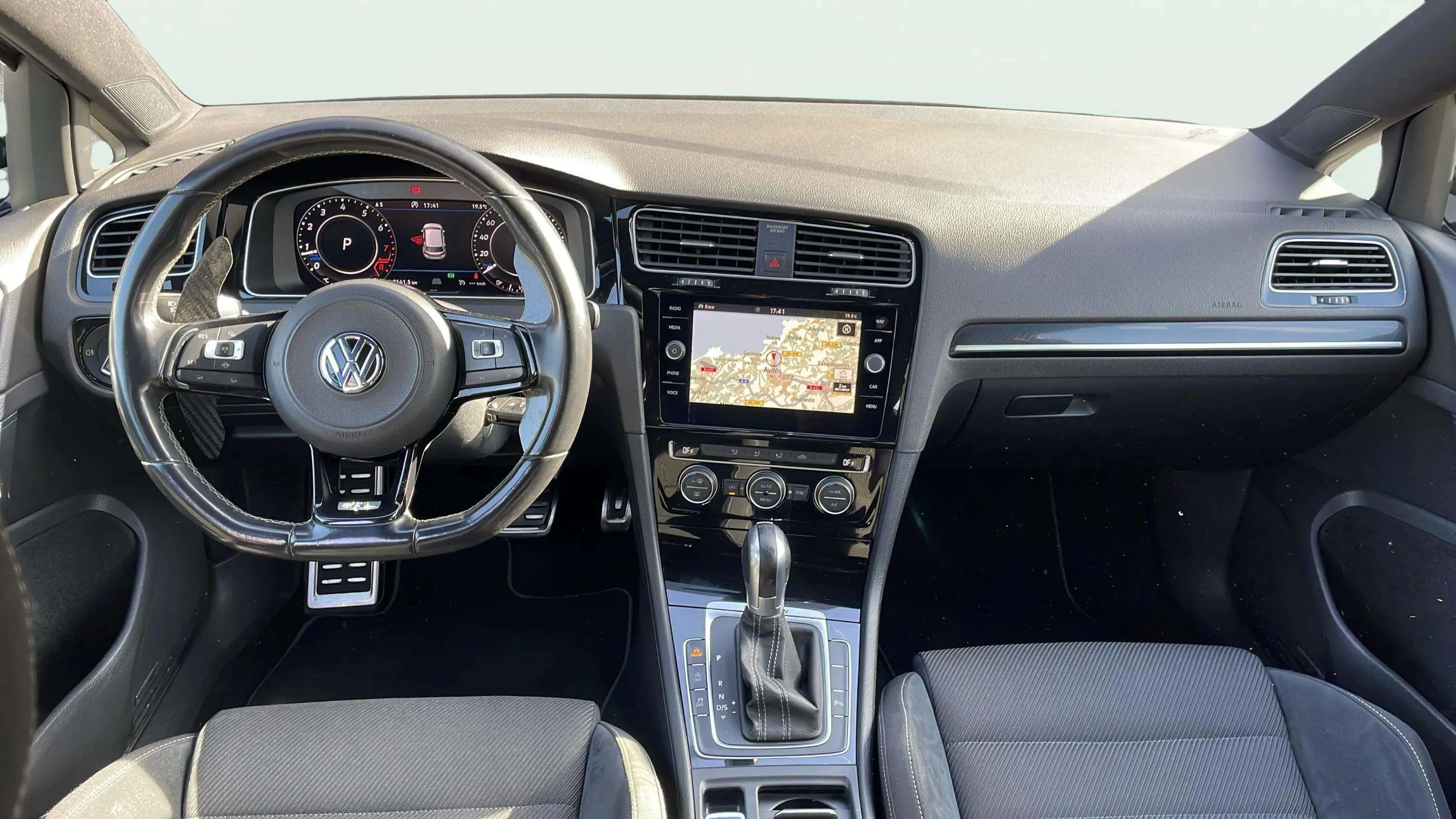 Volkswagen Golf R 2.0 TSI 4Motion DSG - foto 10