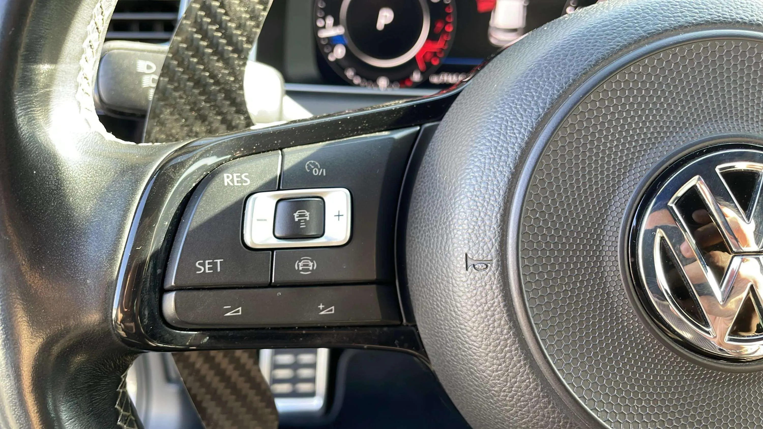 Volkswagen Golf R 2.0 TSI 4Motion DSG - foto 19