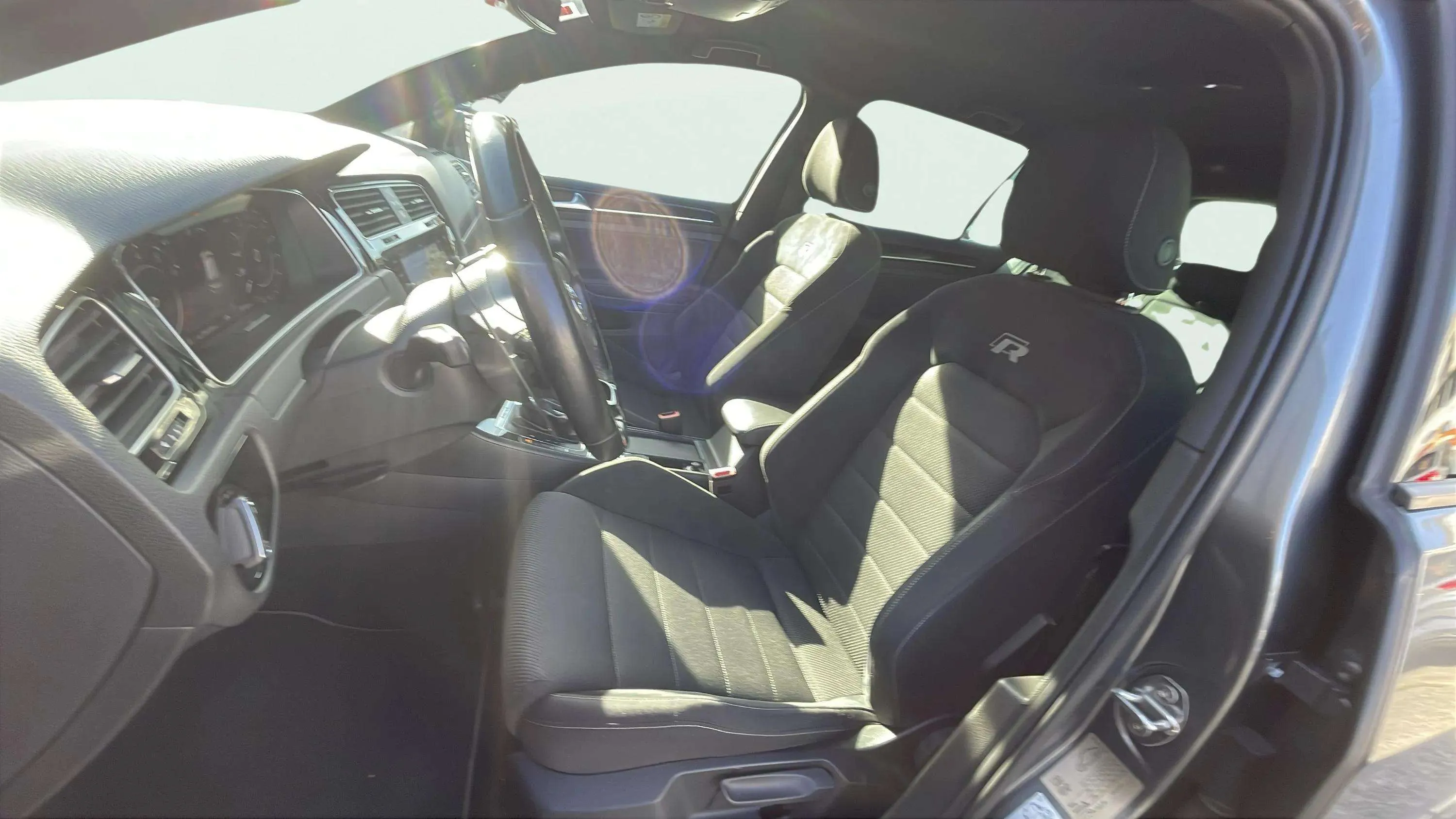 Volkswagen Golf R 2.0 TSI 4Motion DSG - foto 16