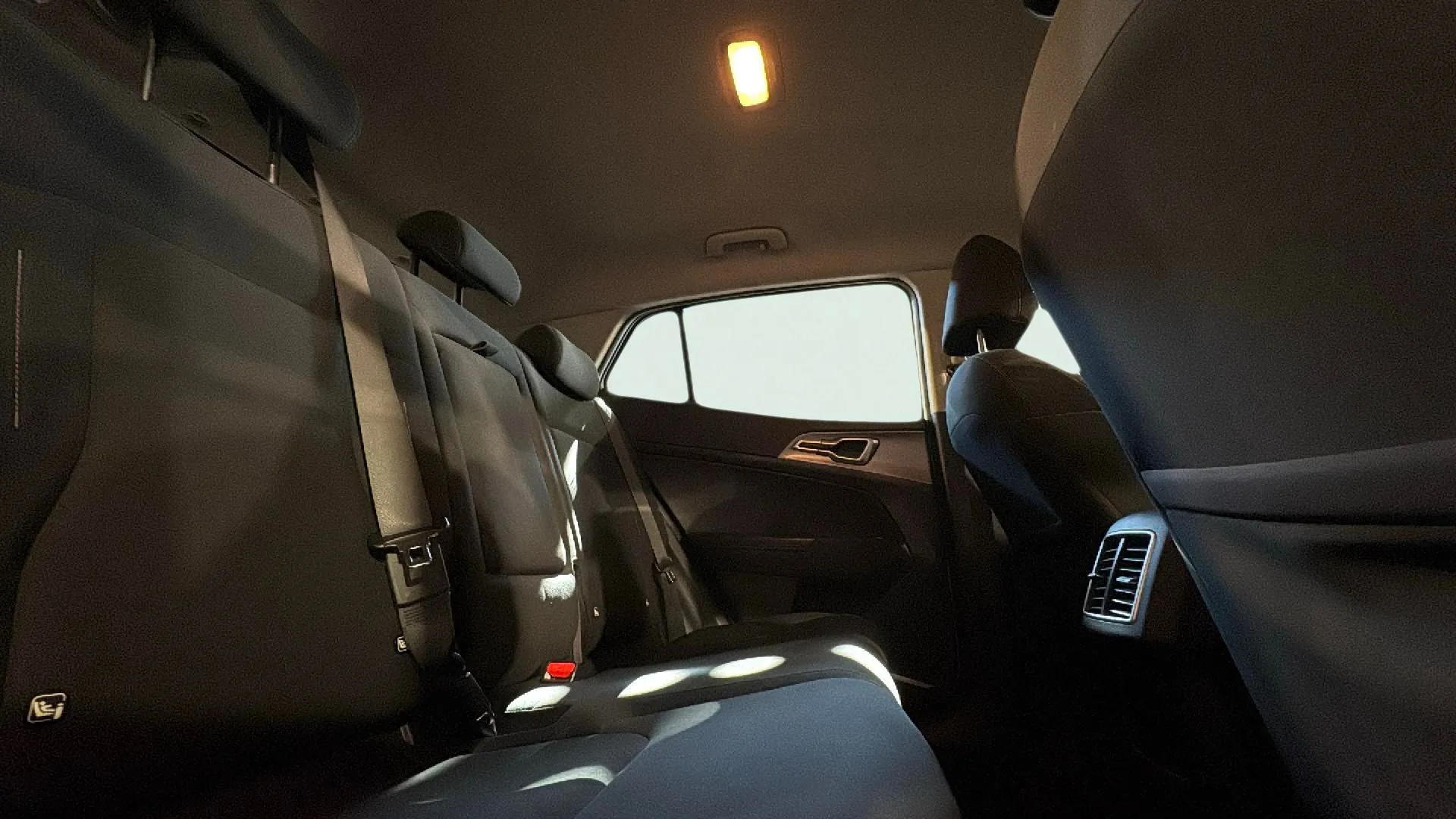 Kia Sportage 1.6 CRDi Concept 4x2 - foto 15