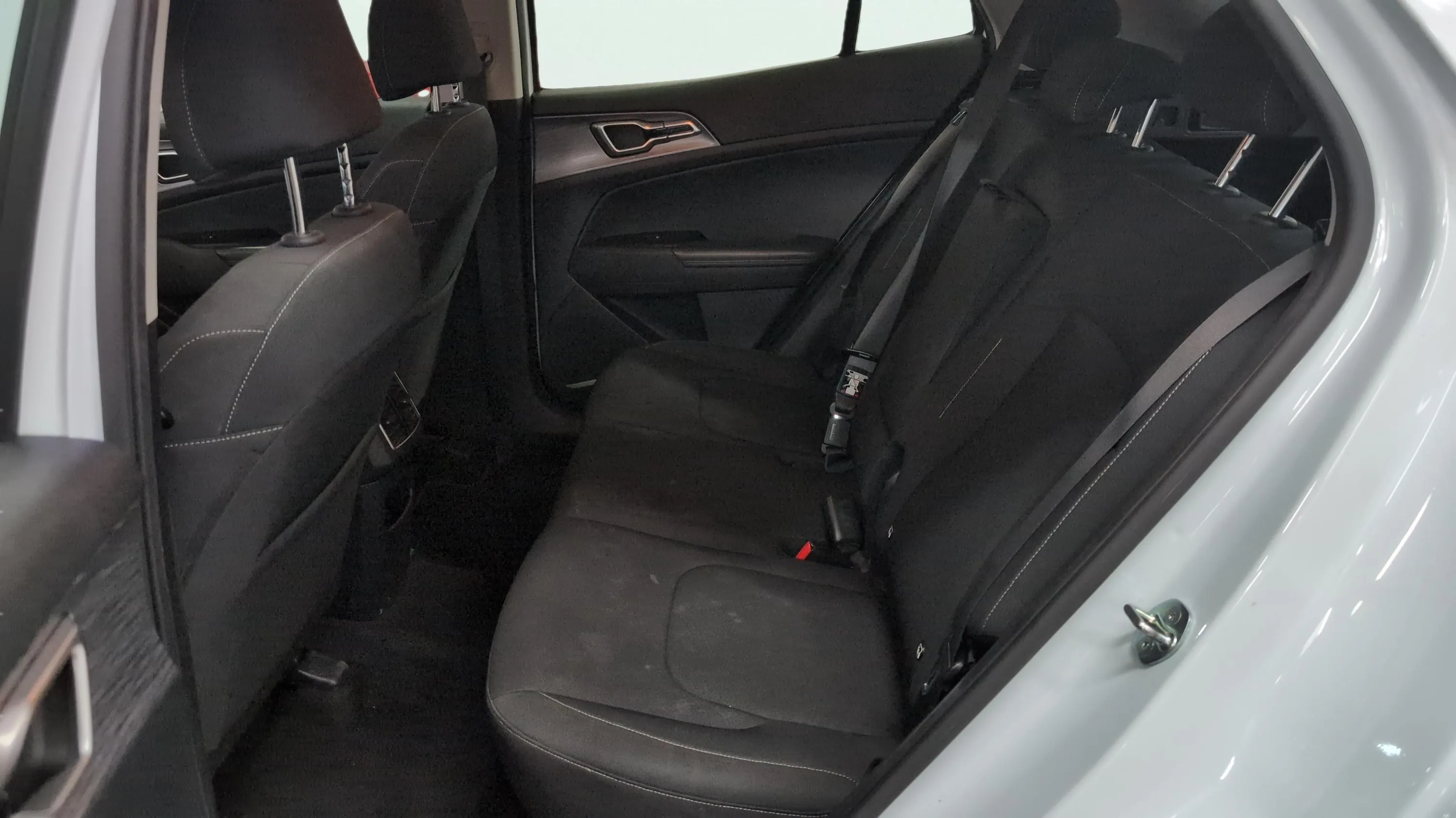 Kia Sportage 1.6 CRDi MHEV Business 4x2 - foto 14