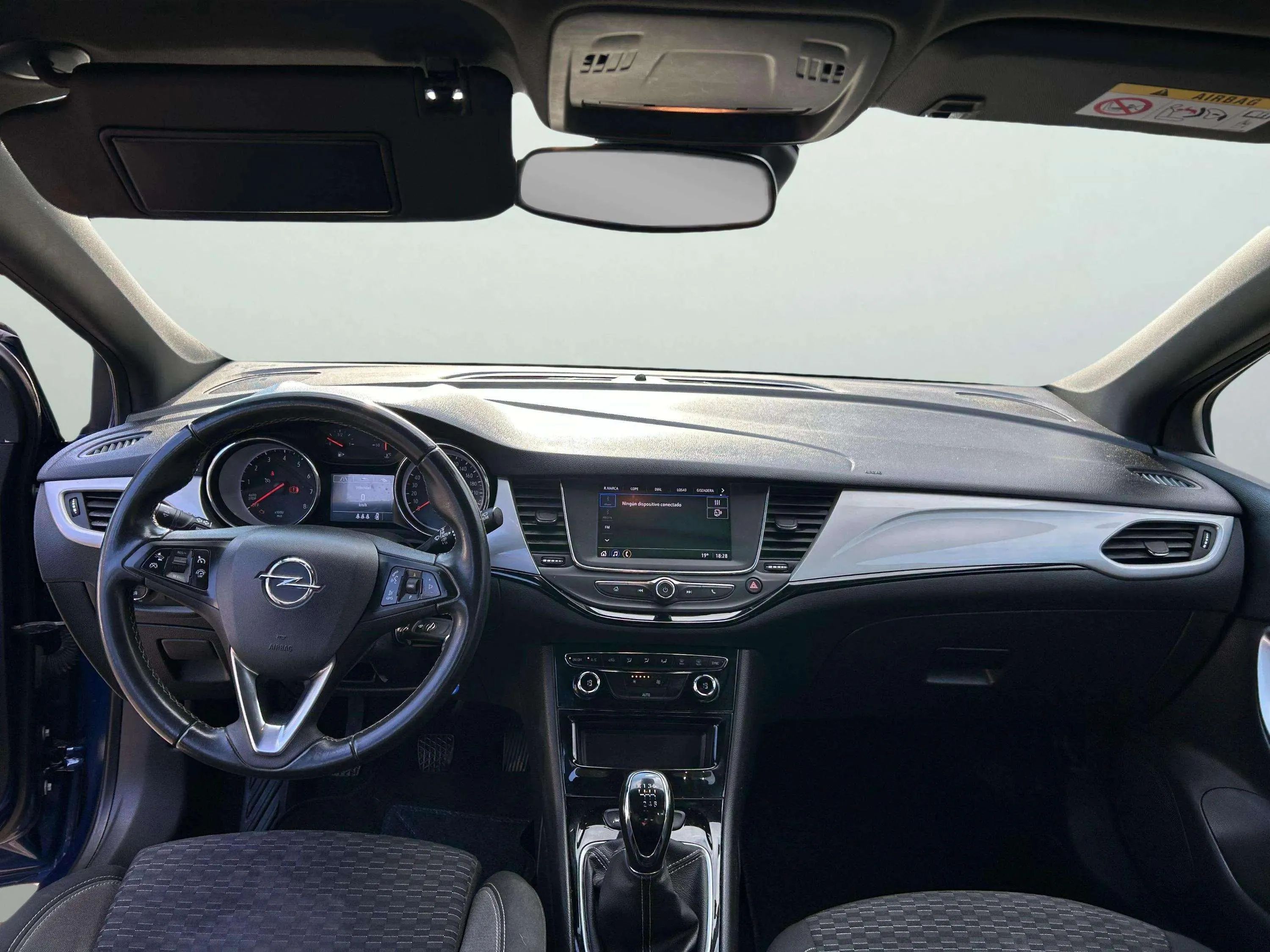 Opel Astra 1.2T SHT GS Line - foto 10