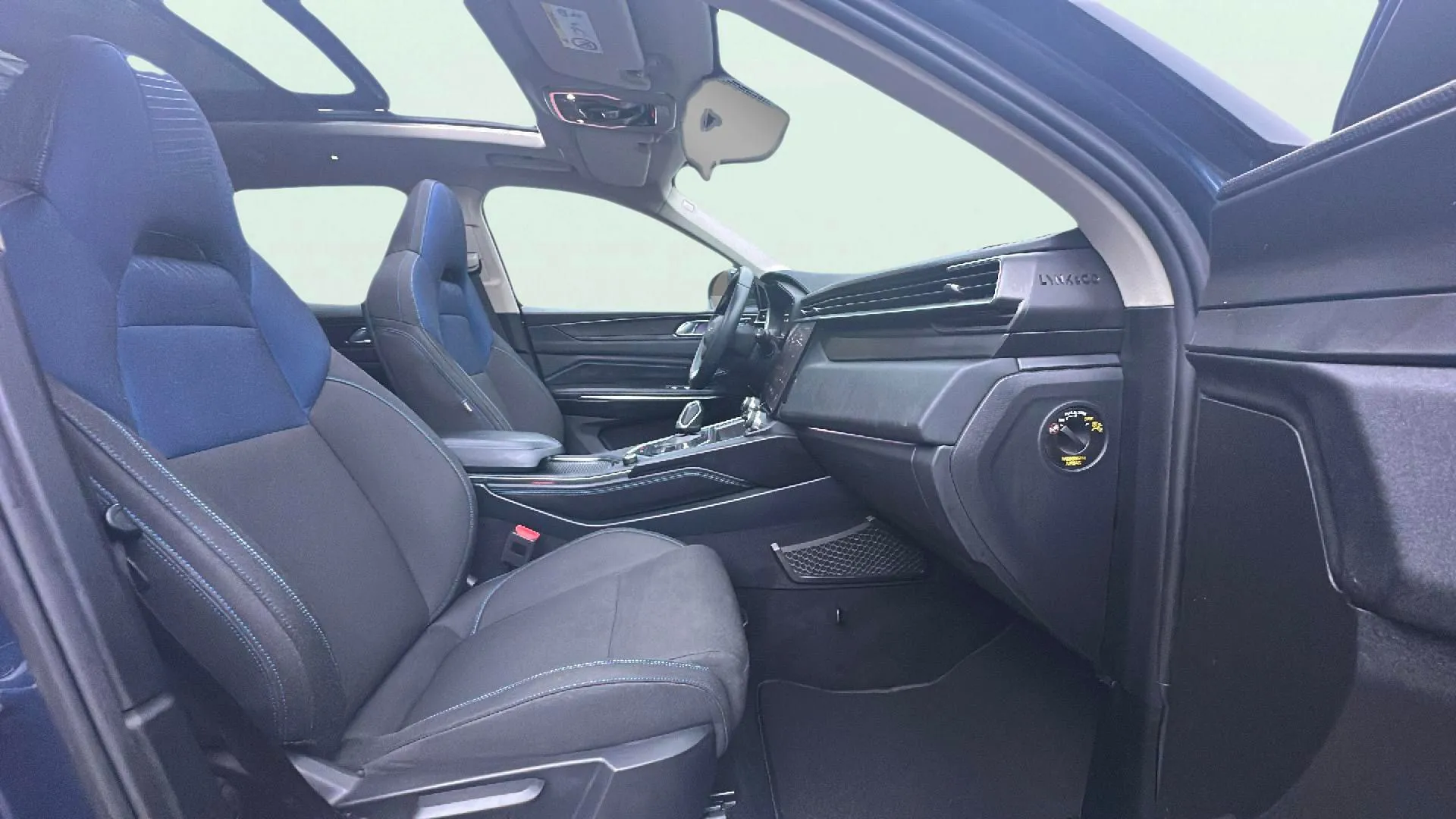 Lynk & Co 01 1.5 PHEV - foto 12