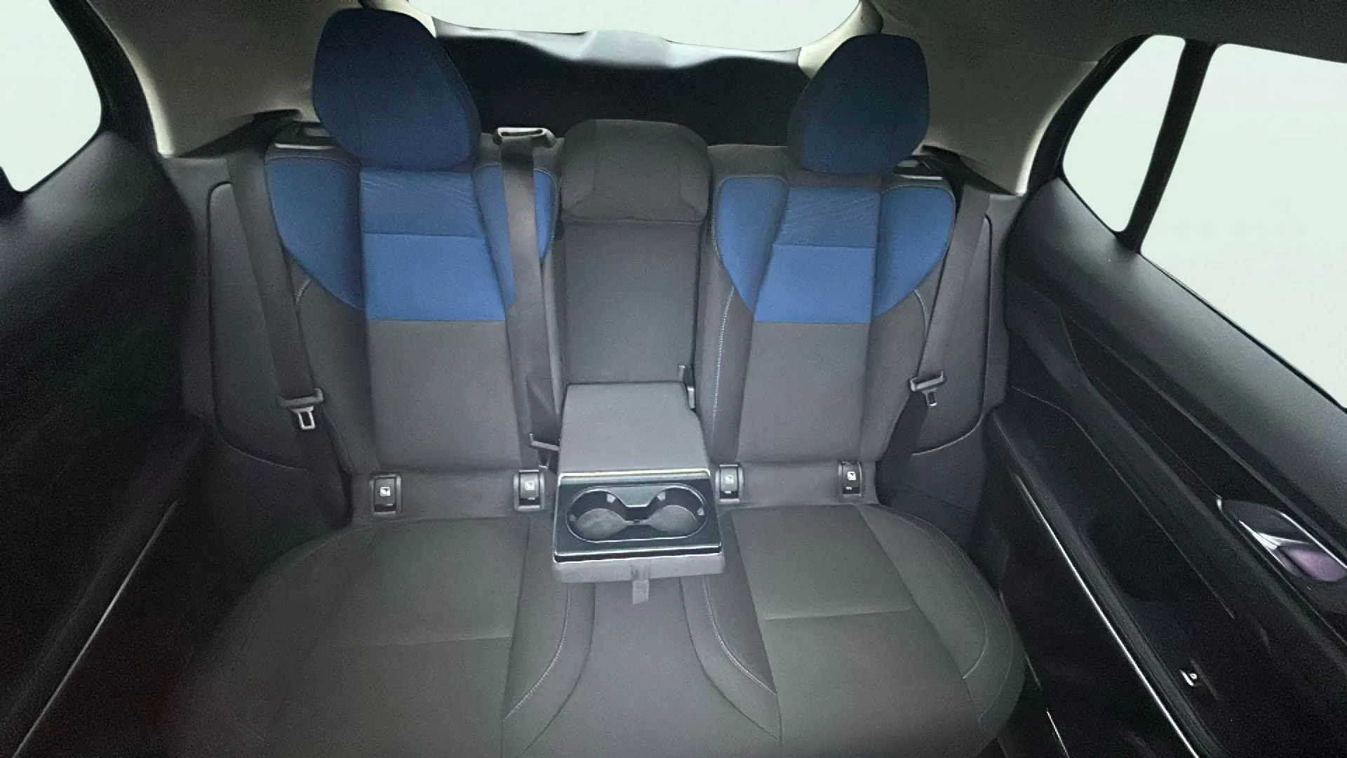 Lynk & Co 01 1.5 PHEV - foto 14