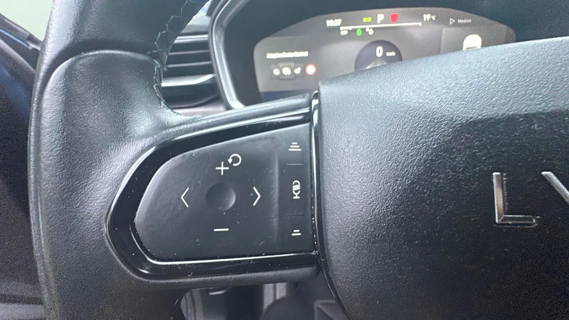 Lynk & Co 01 1.5 PHEV - foto 17