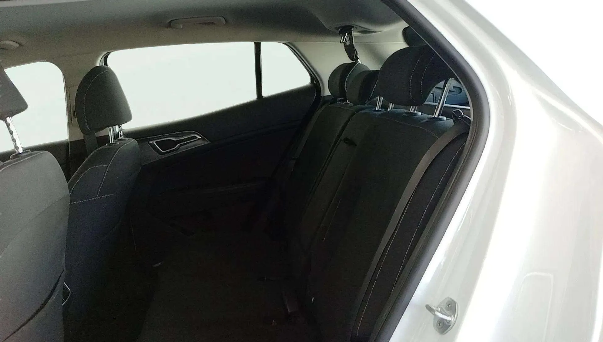 Kia Sportage 1.6 CRDi MHEV Drive 4x2 - foto 15