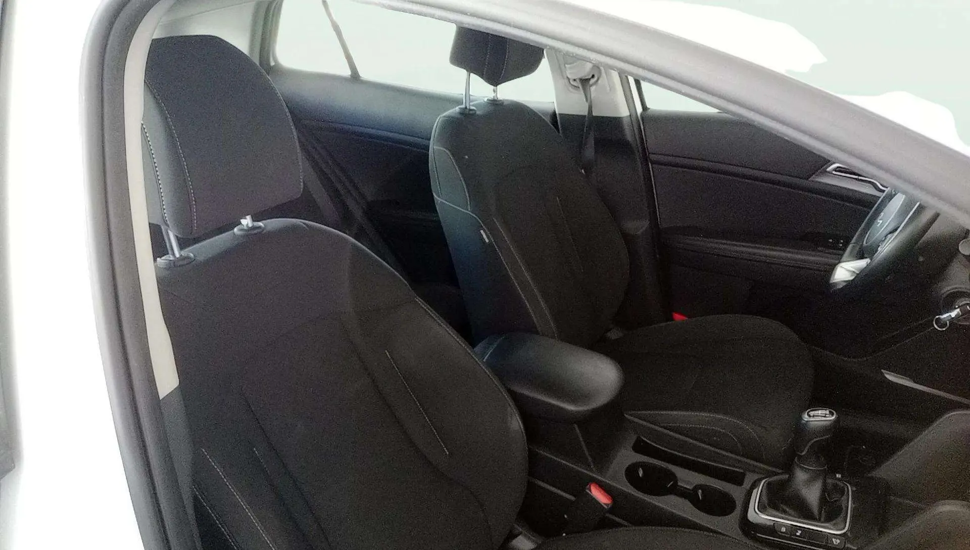 Kia Sportage 1.6 CRDi MHEV Drive 4x2 - foto 14