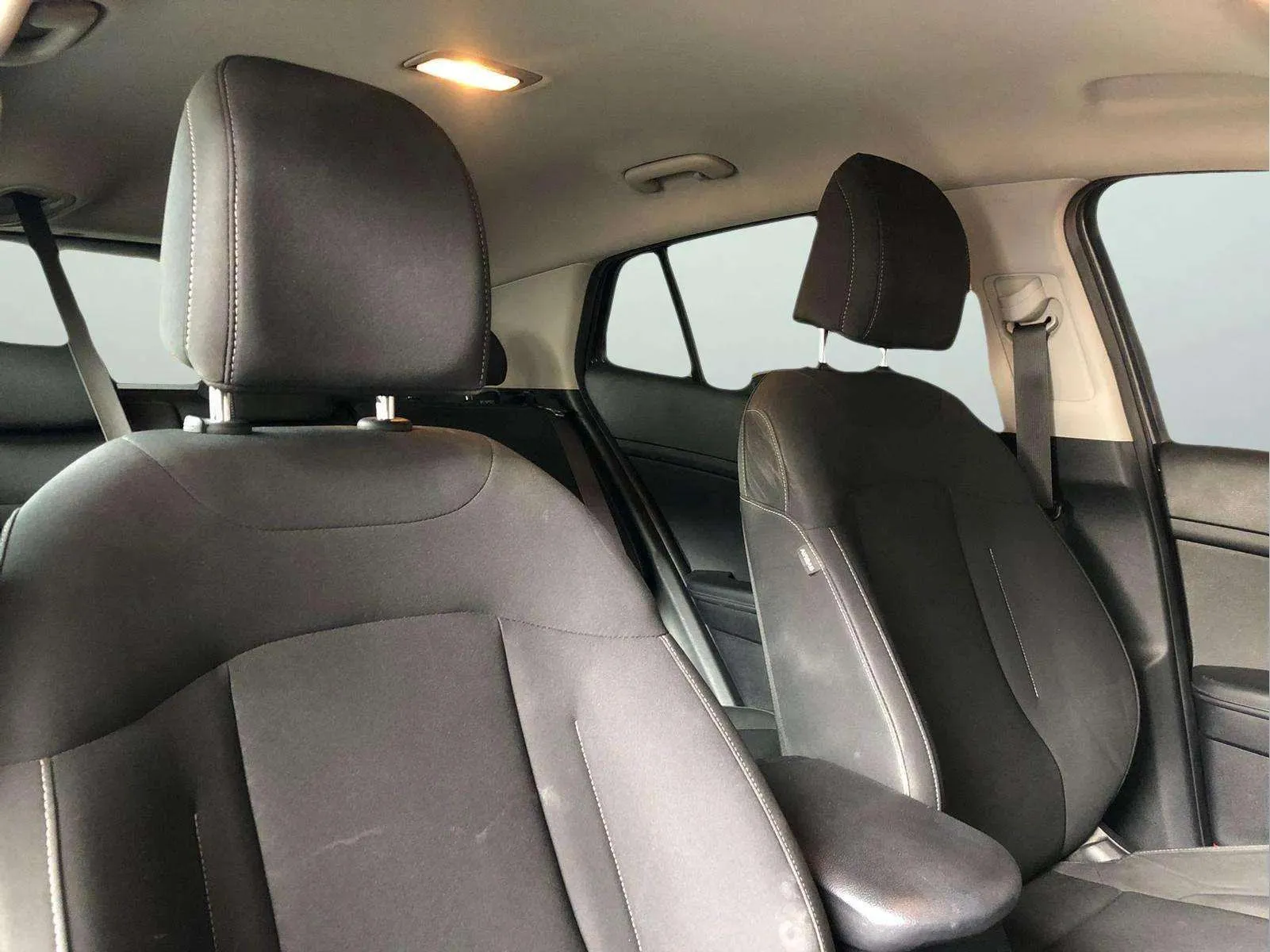 Kia Sportage 1.6 CRDi MHEV Drive 4x2 - foto 9