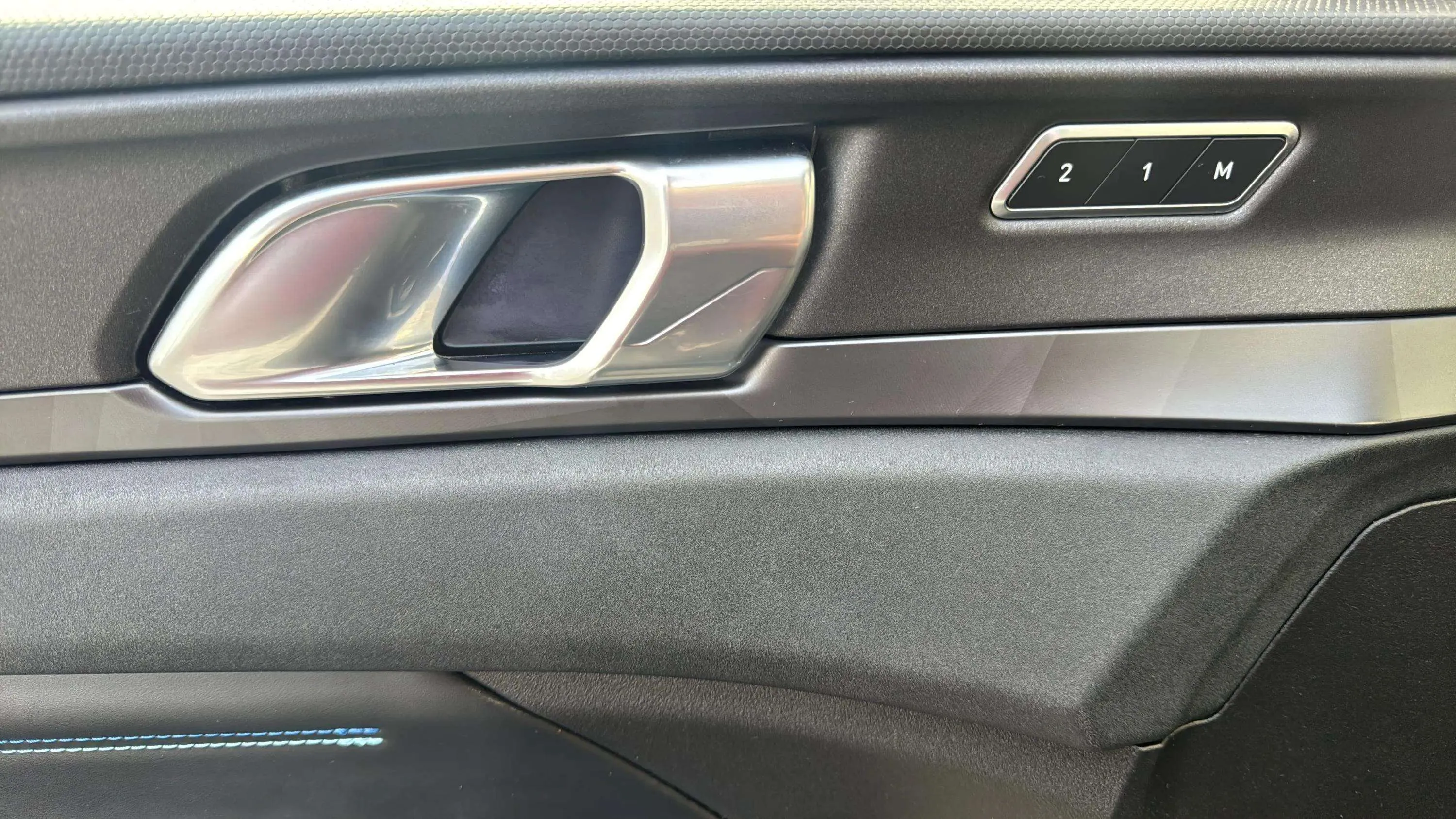 Lynk & Co 01 1.5 PHEV - foto 21