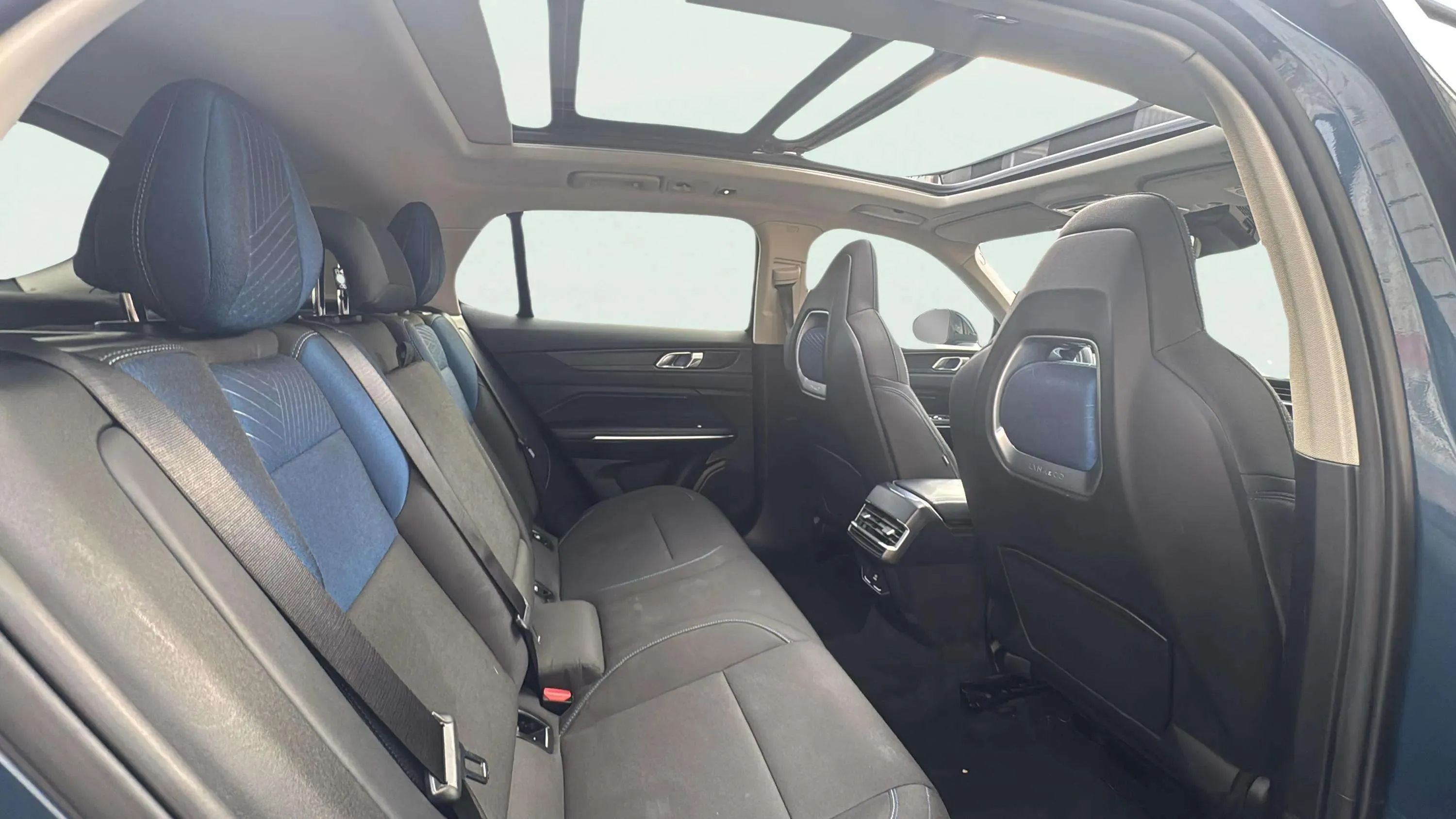 Lynk & Co 01 1.5 PHEV - foto 18