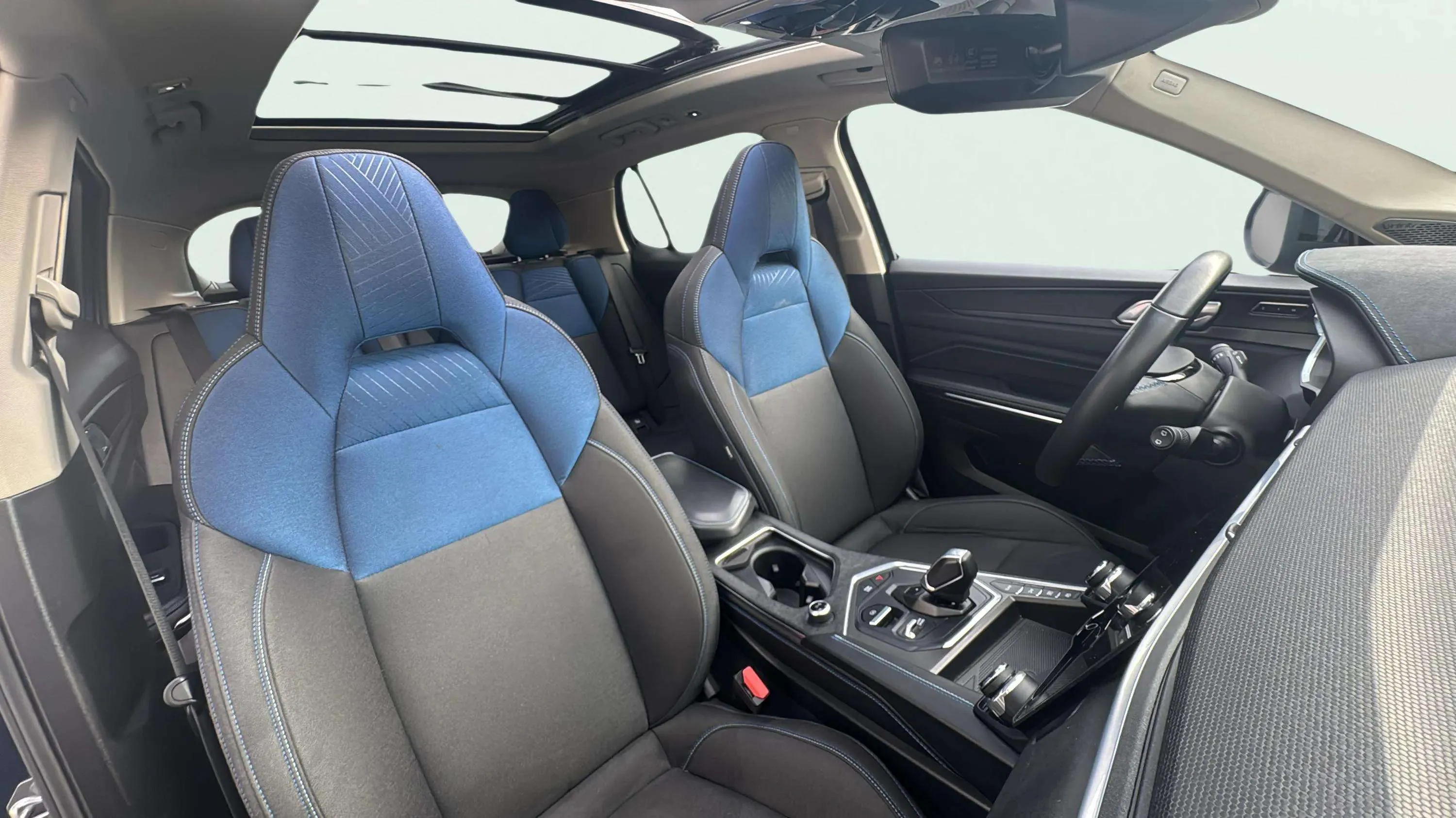 Lynk & Co 01 1.5 PHEV - foto 16