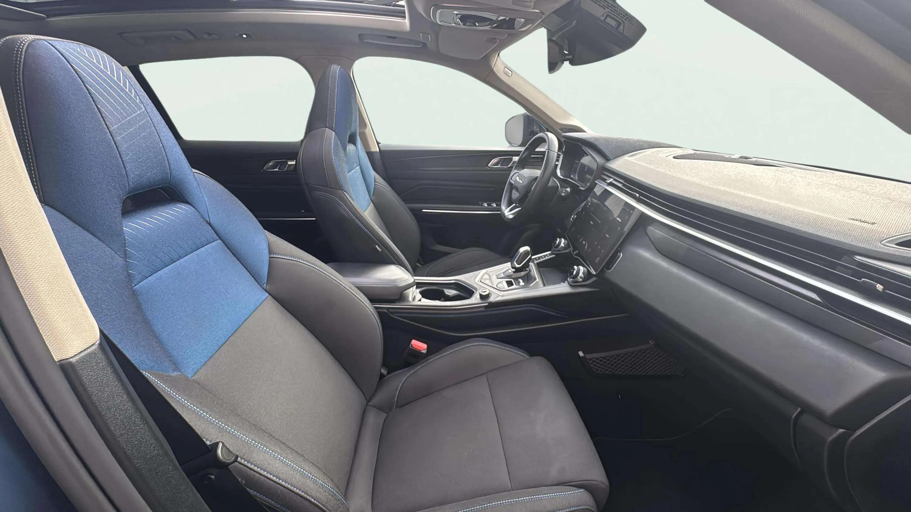 Lynk & Co 01 1.5 PHEV - foto 17