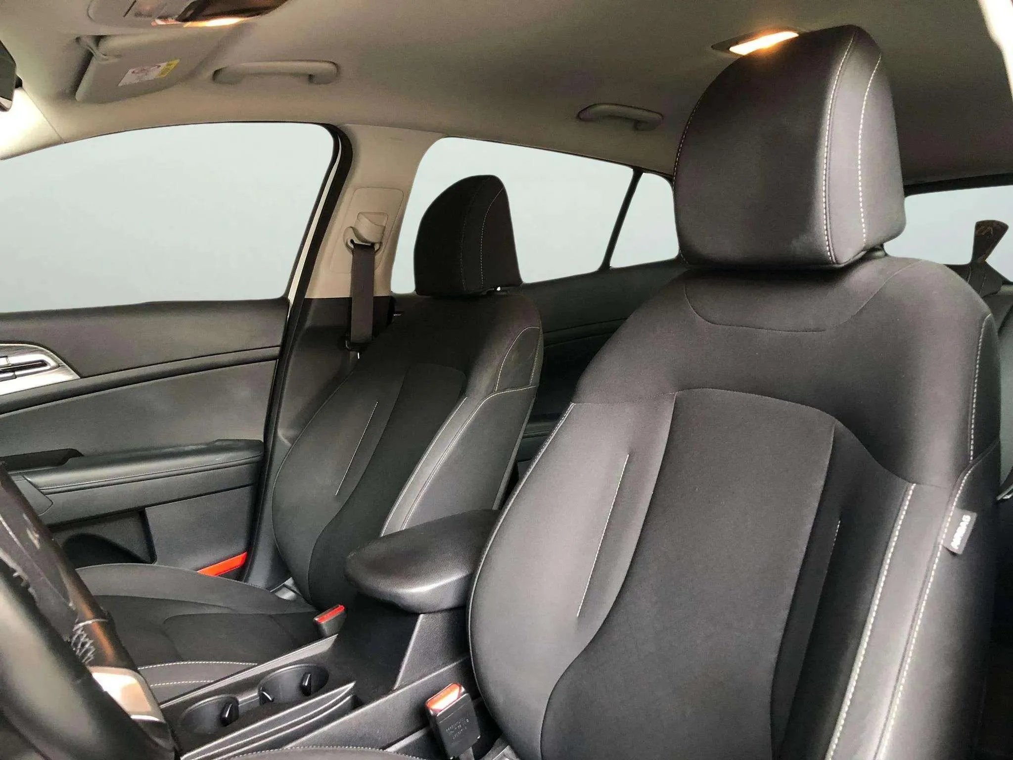Kia Sportage 1.6 CRDi MHEV Drive 4x2 - foto 9