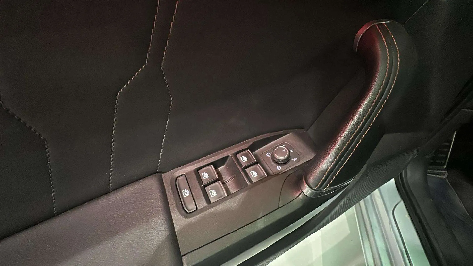 Cupra León 2.0 TSI DSG - foto 21