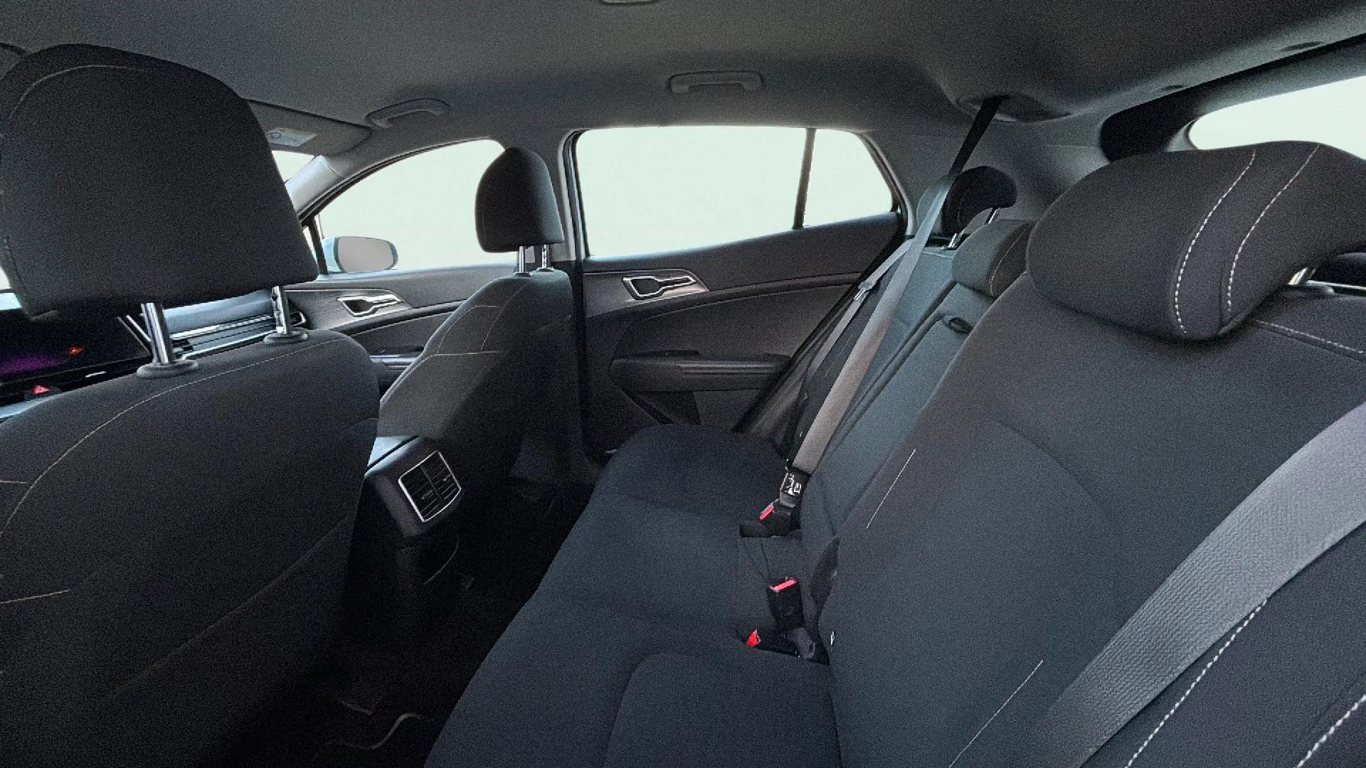 Kia Sportage 1.6 CRDi MHEV Business 4x2 - foto 11