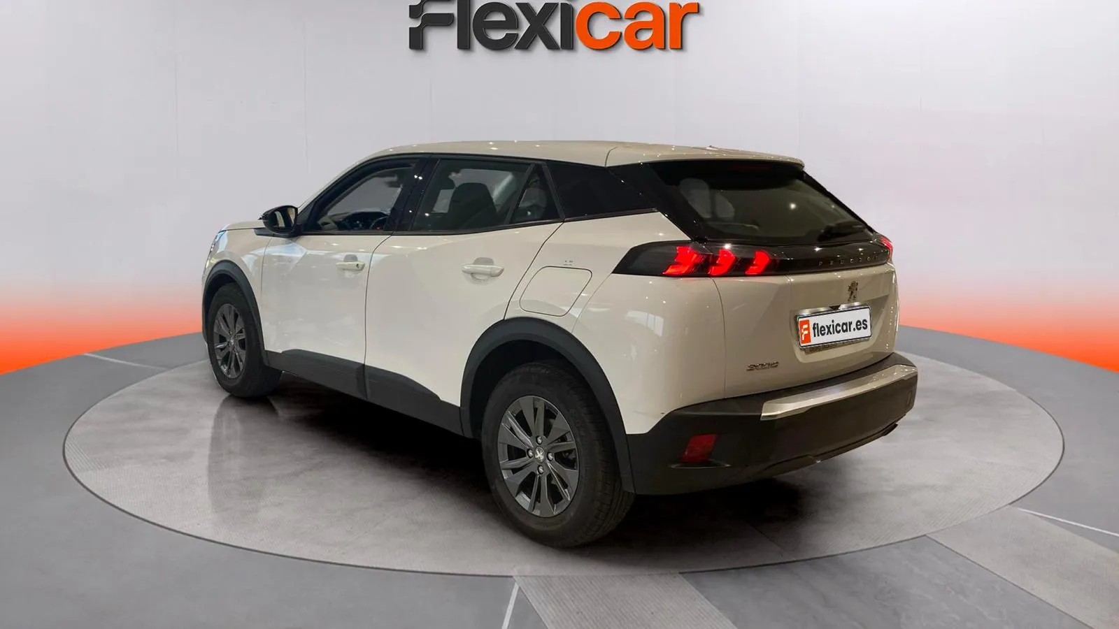 Peugeot 2008 Active Pack PureTech 100 BVM6 - foto 6